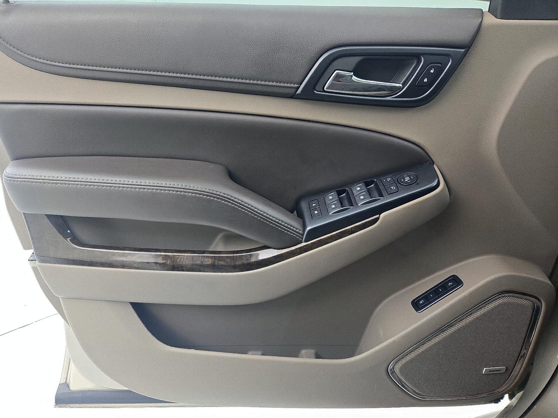 Thumbnail: 2015 Chevrolet Tahoe - 12