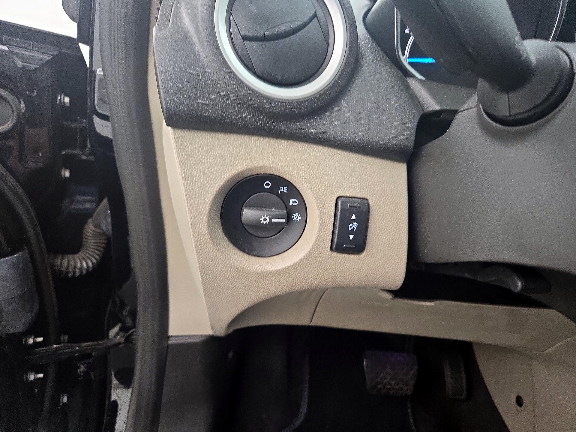 Thumbnail: 2018 Ford Fiesta - 13