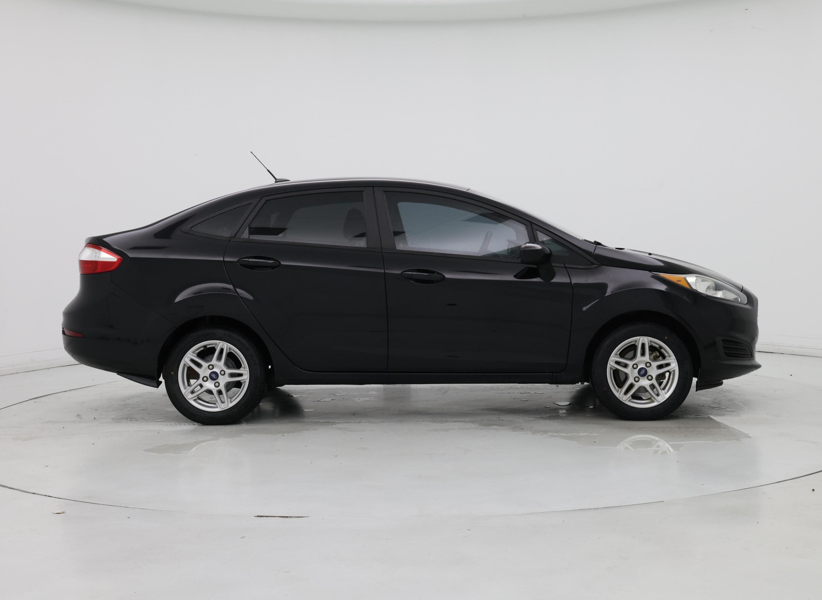 Thumbnail: 2018 Ford Fiesta - 7