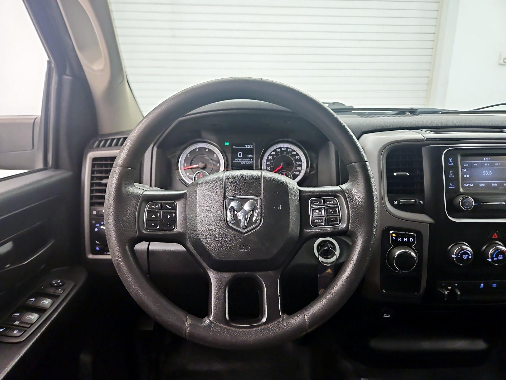 Thumbnail: 2021 RAM 1500 Classic - 10