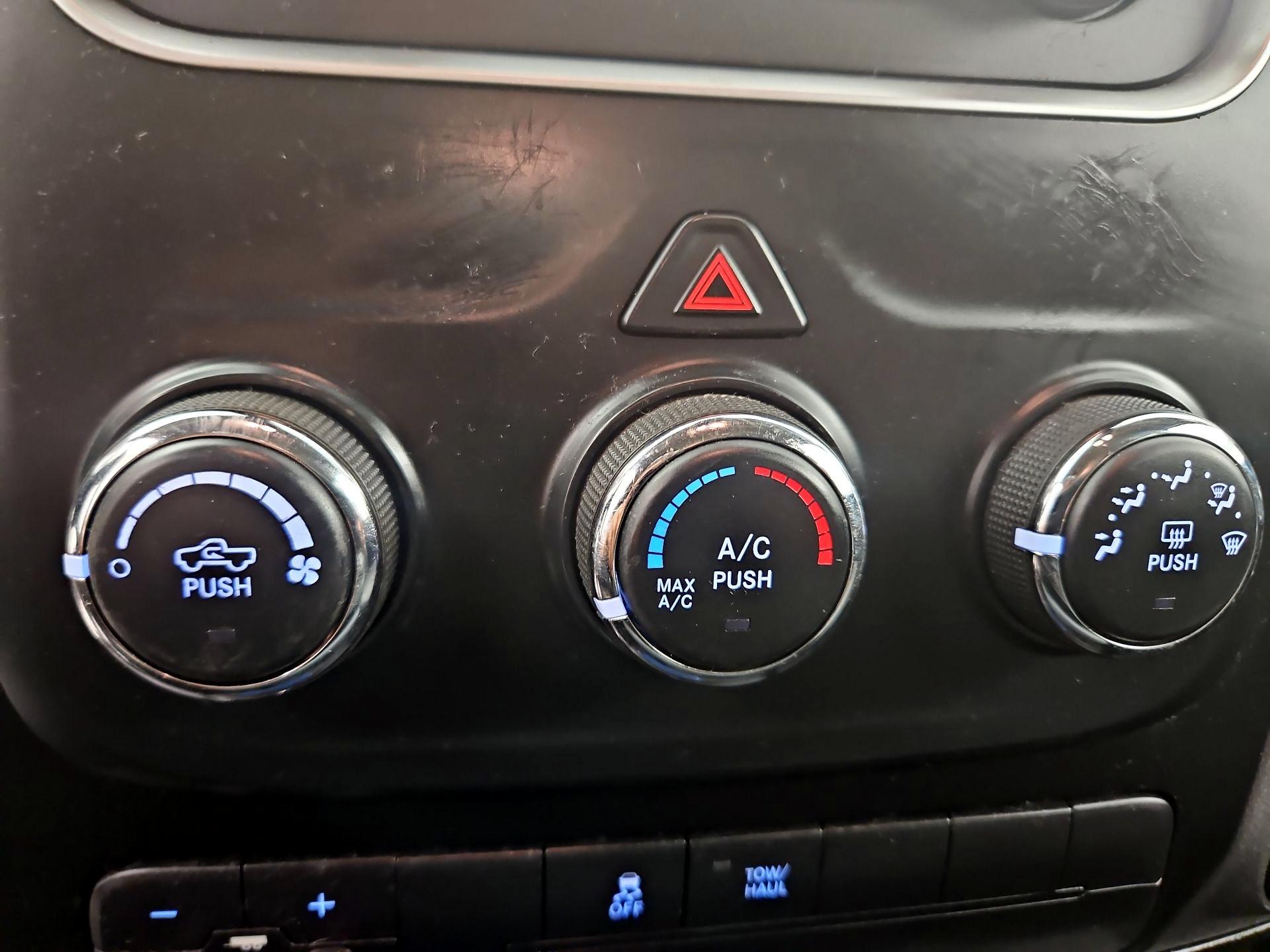 Thumbnail: 2021 RAM 1500 Classic - 14