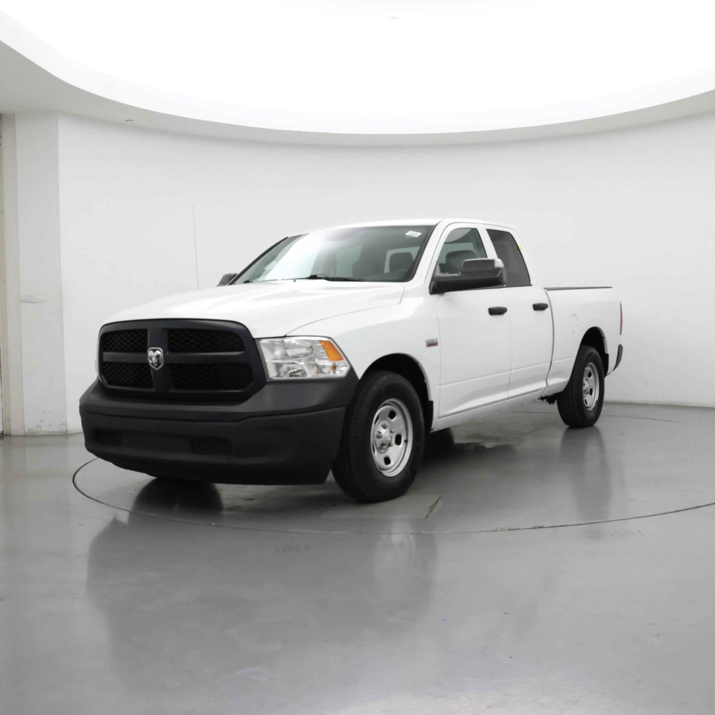 Thumbnail: 2021 RAM 1500 Classic - 4