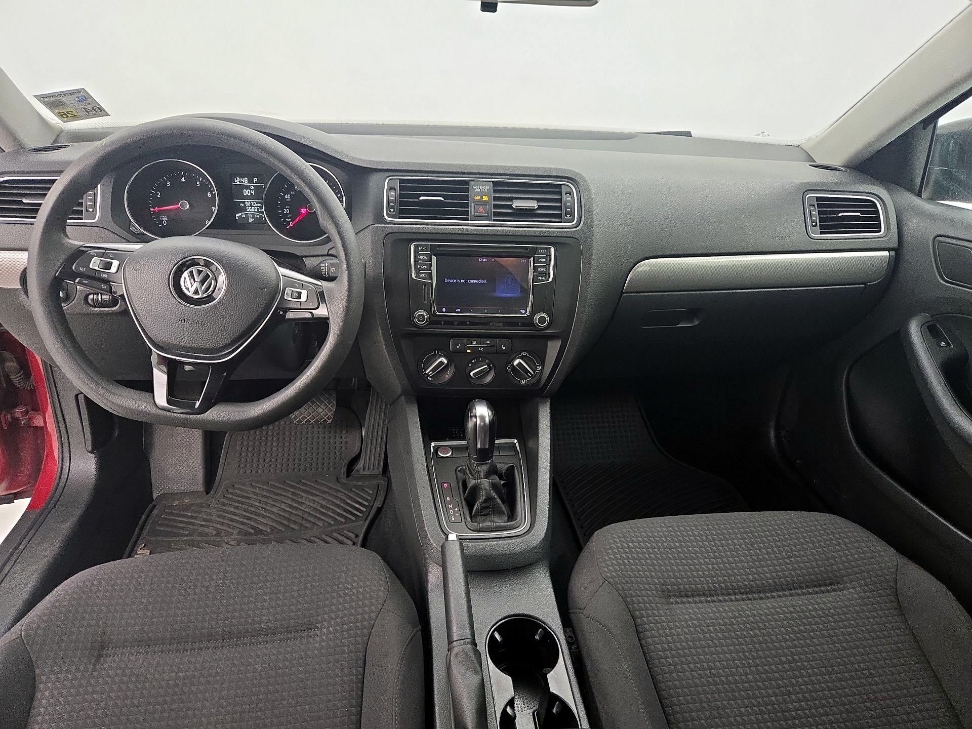 Thumbnail: 2016 Volkswagen Jetta - 9