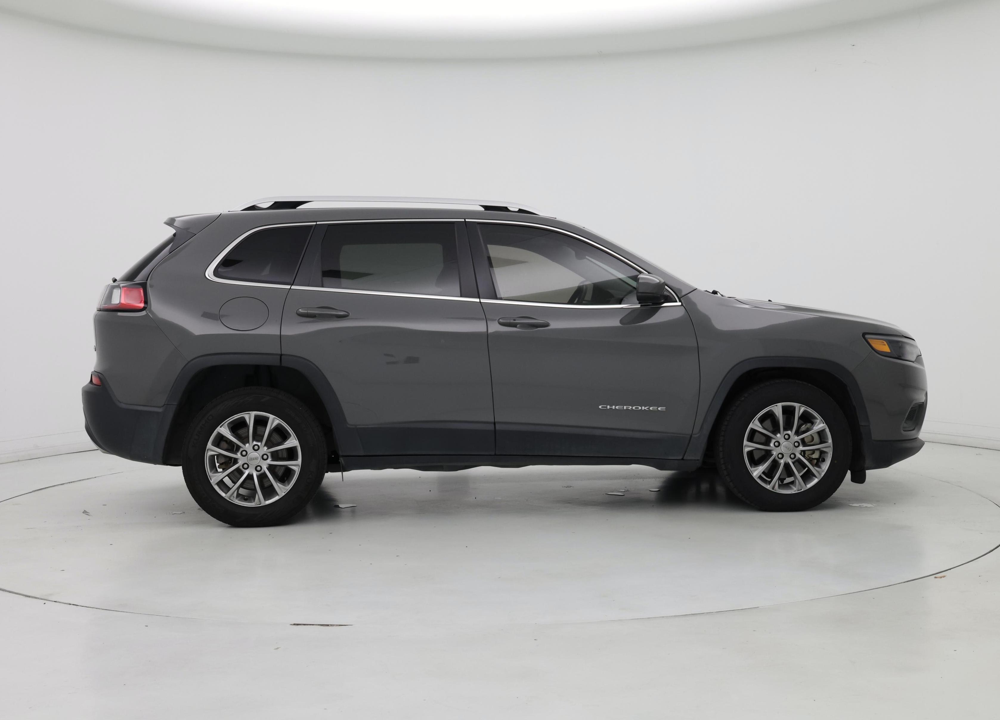 Thumbnail: 2019 Jeep Cherokee - 7