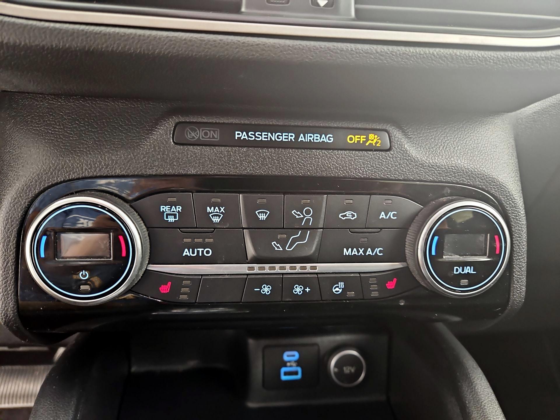 Thumbnail: 2021 Ford Escape - 17