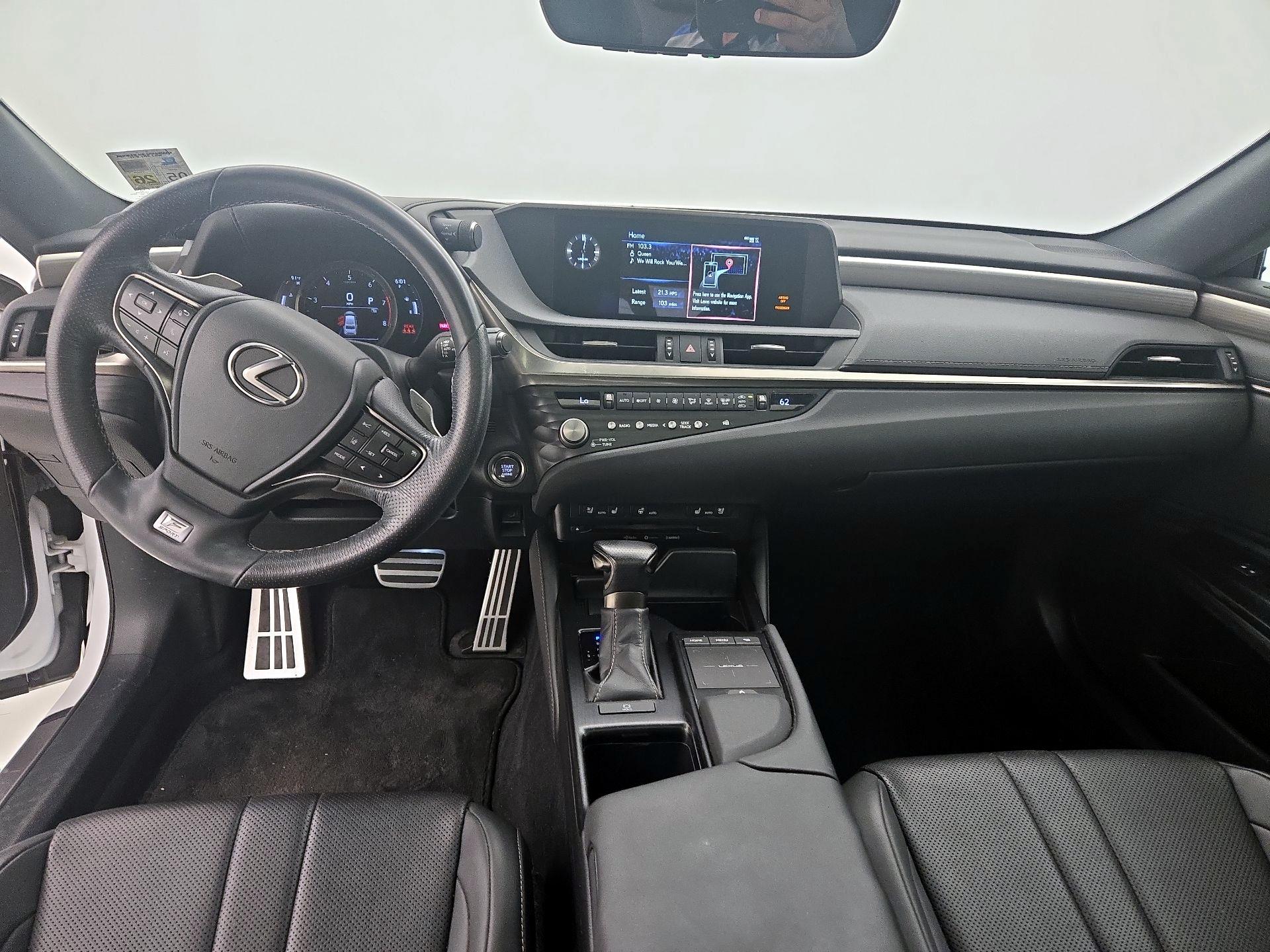 Thumbnail: 2021 Lexus ES - 9