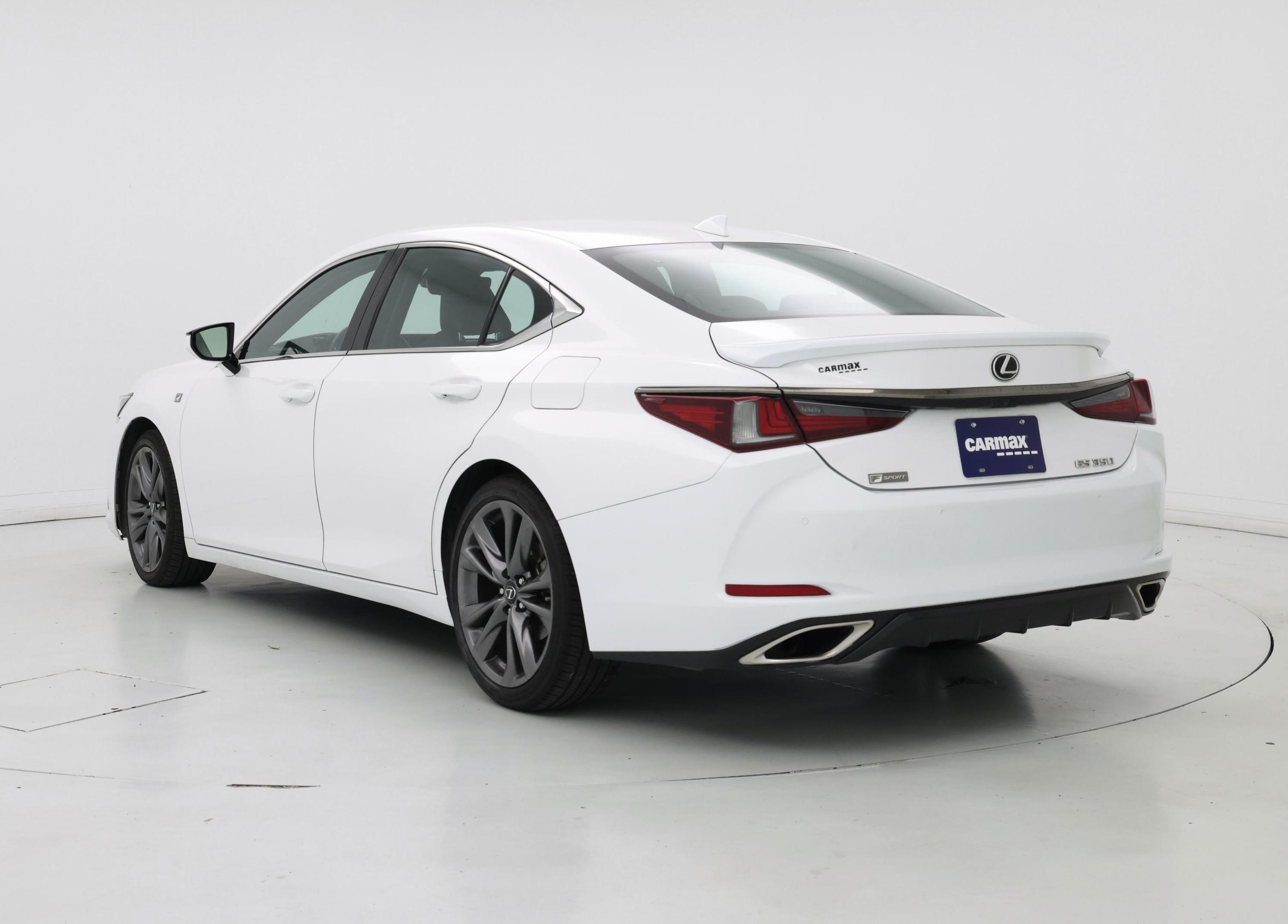 Thumbnail: 2021 Lexus ES - 2