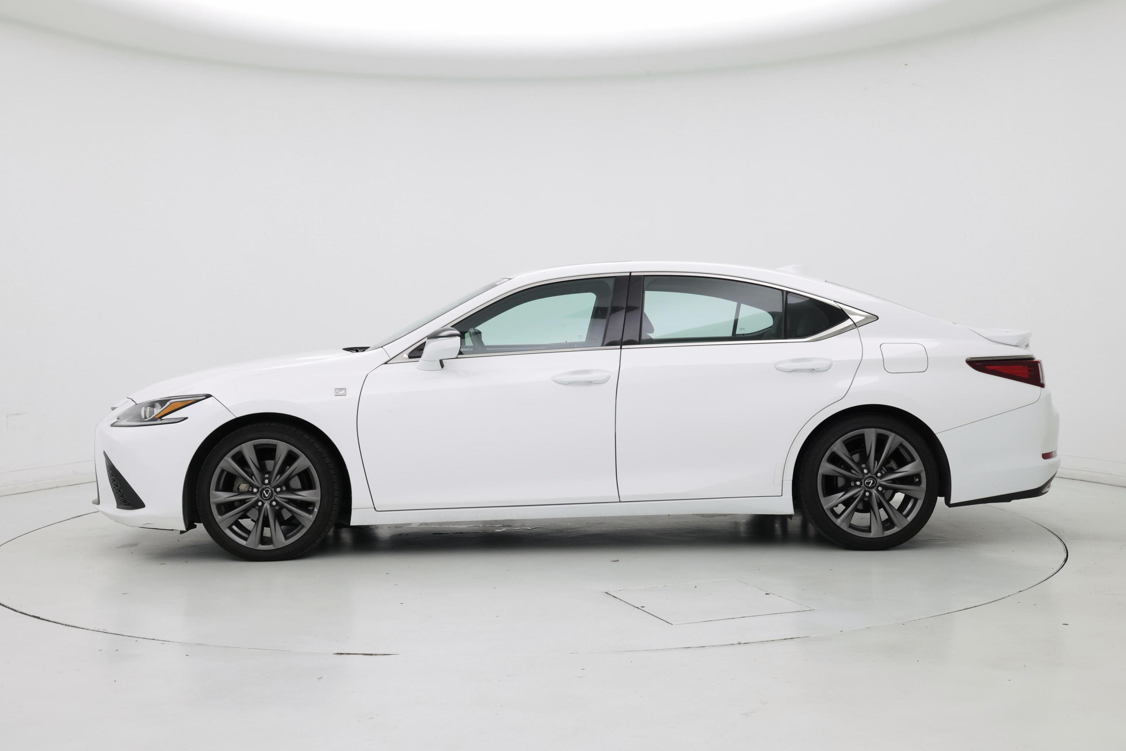 Thumbnail: 2021 Lexus ES - 3