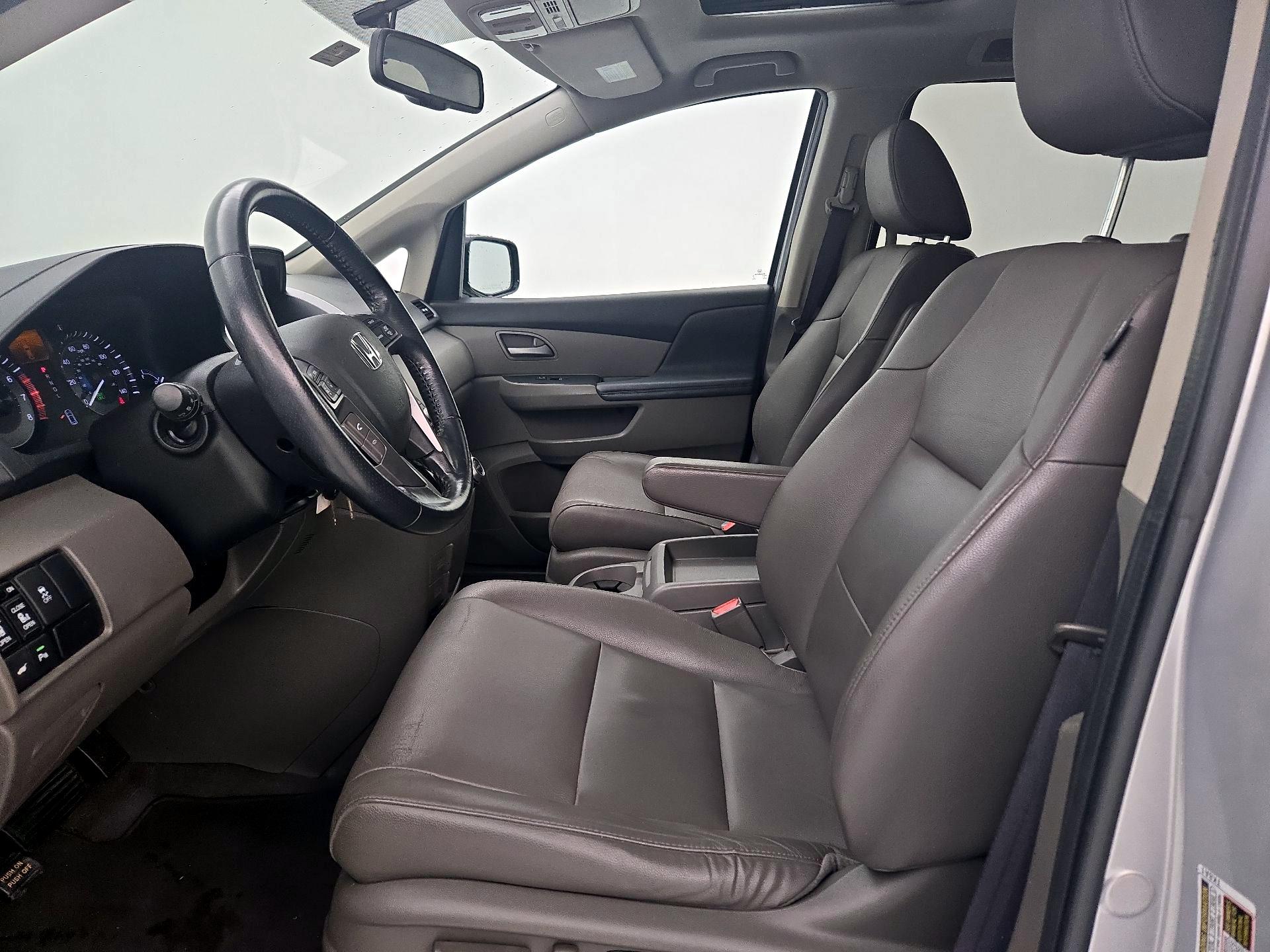Thumbnail: 2013 Honda Odyssey - 11