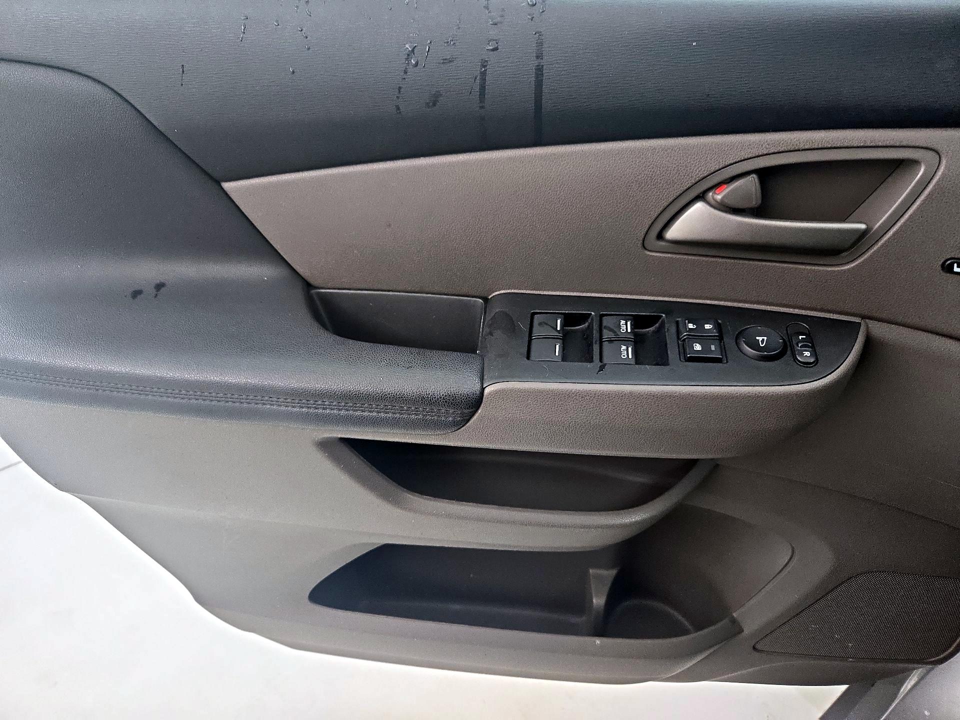 Thumbnail: 2013 Honda Odyssey - 12