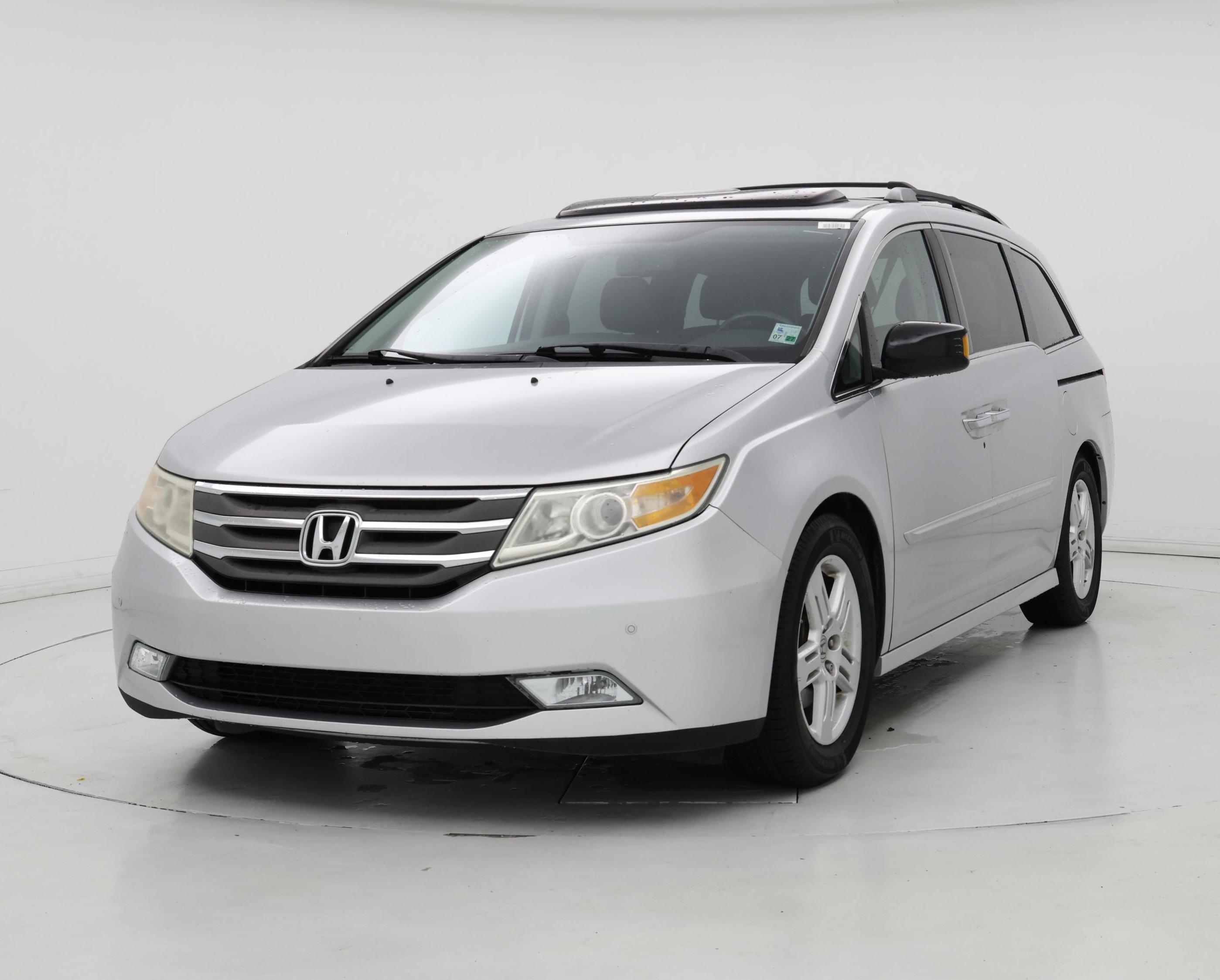Thumbnail: 2013 Honda Odyssey - 4