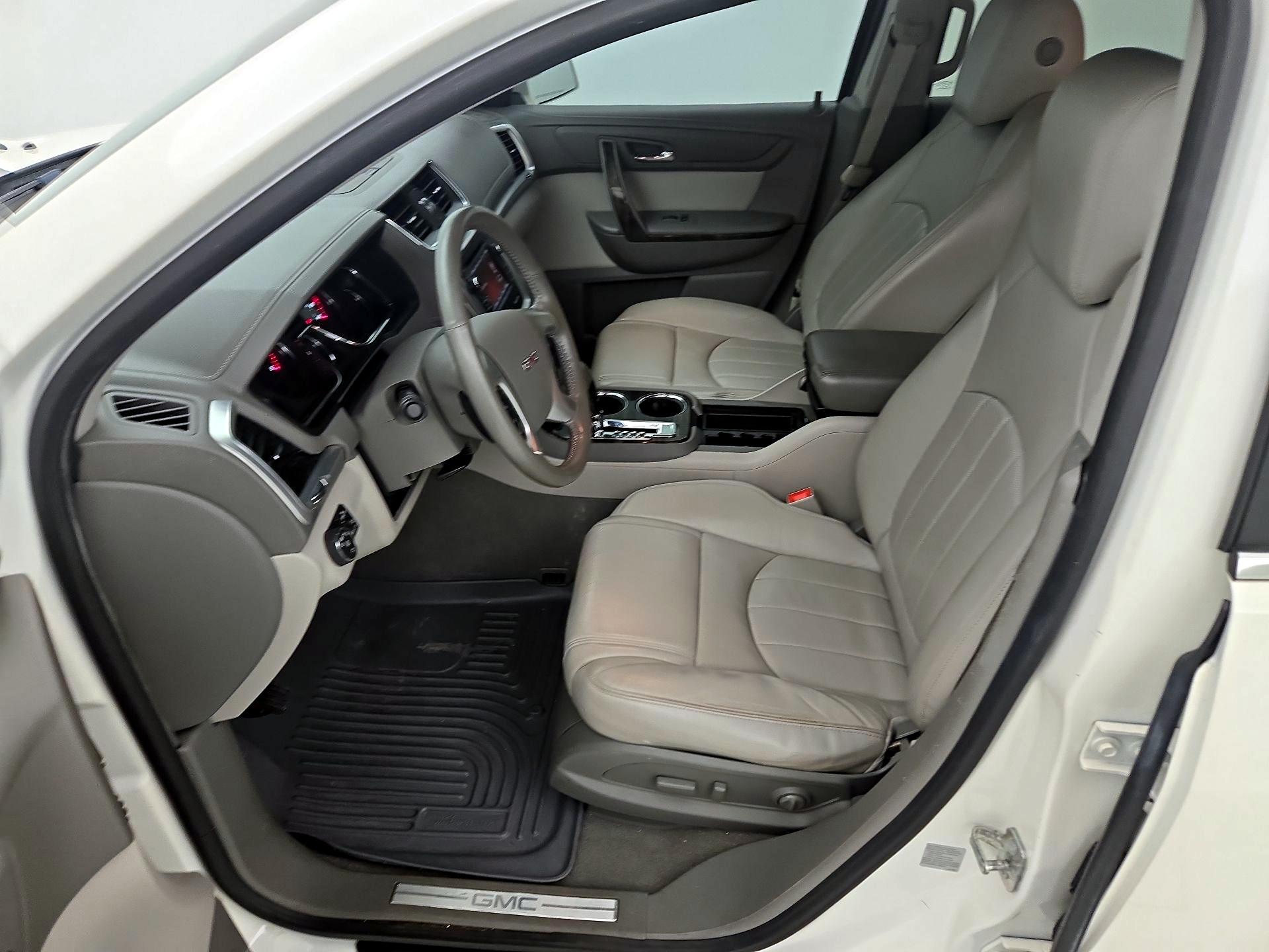 Thumbnail: 2015 GMC Acadia - 11
