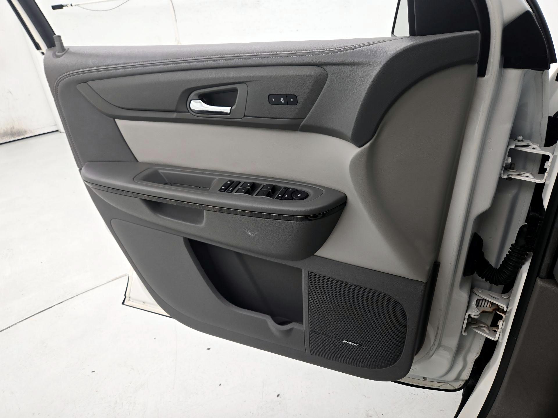 Thumbnail: 2015 GMC Acadia - 12