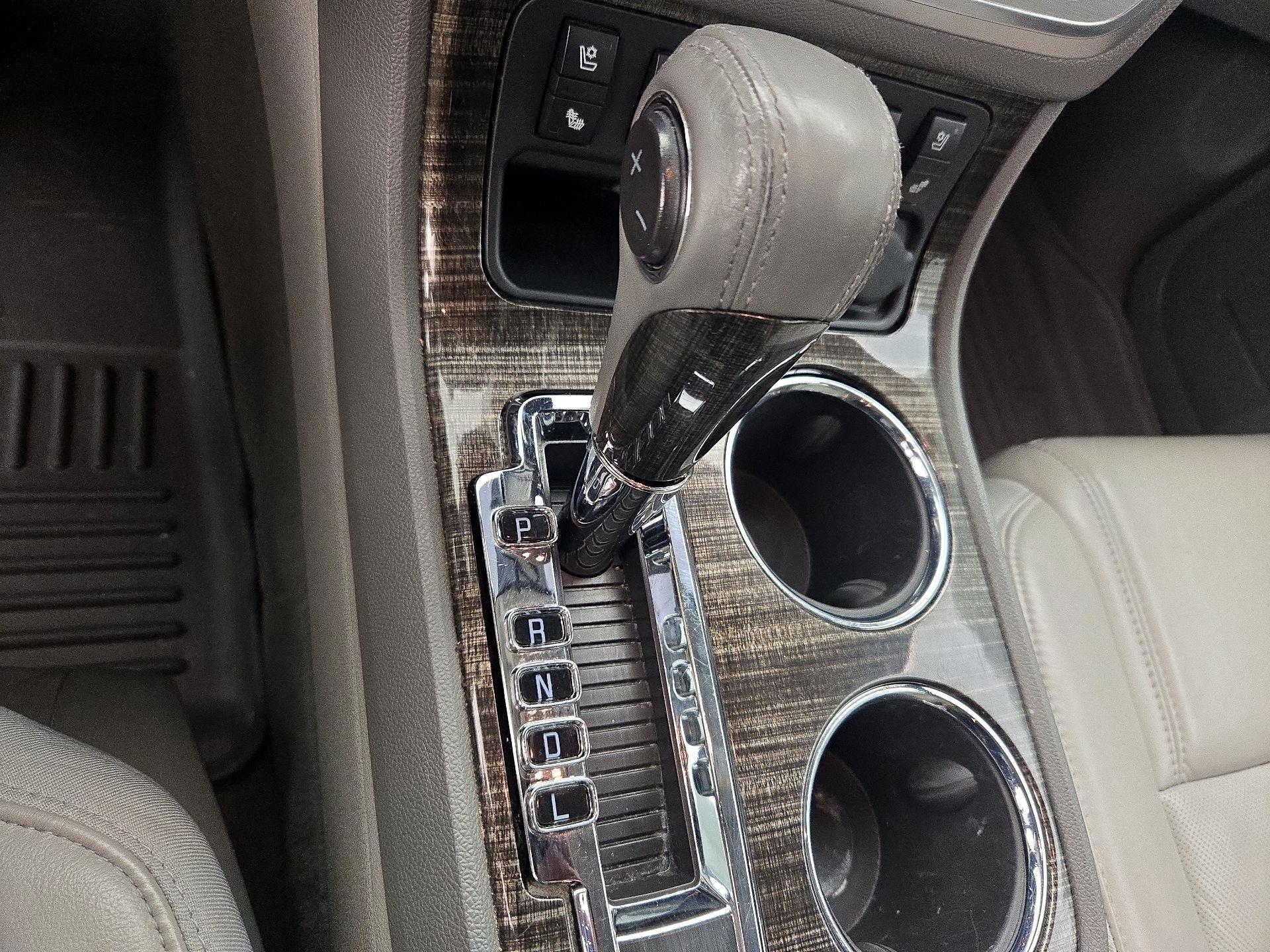 Thumbnail: 2015 GMC Acadia - 17