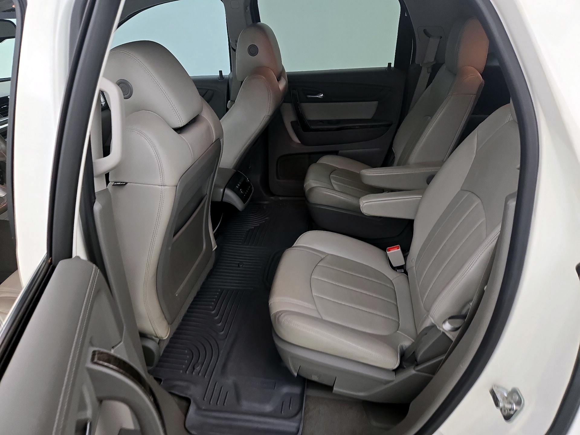 Thumbnail: 2015 GMC Acadia - 19