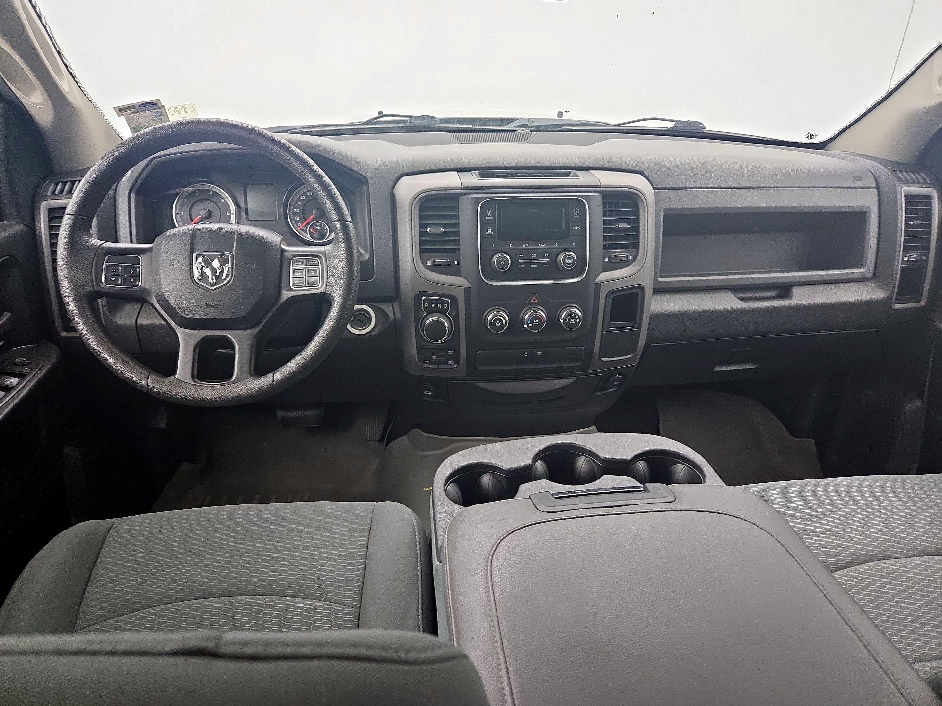 Thumbnail: 2019 RAM 1500 Classic - 9