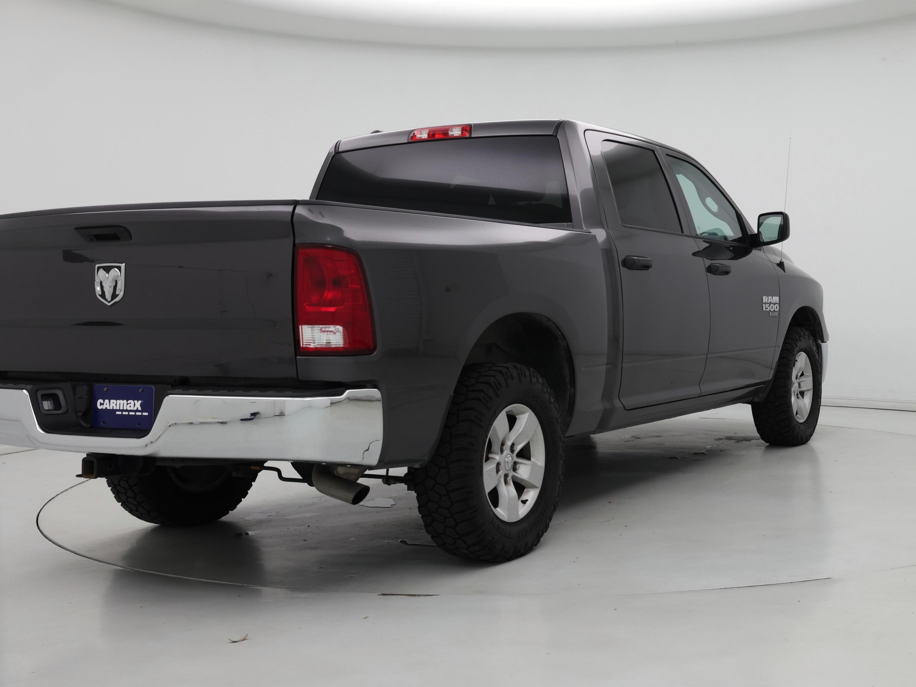 Thumbnail: 2019 RAM 1500 Classic - 8
