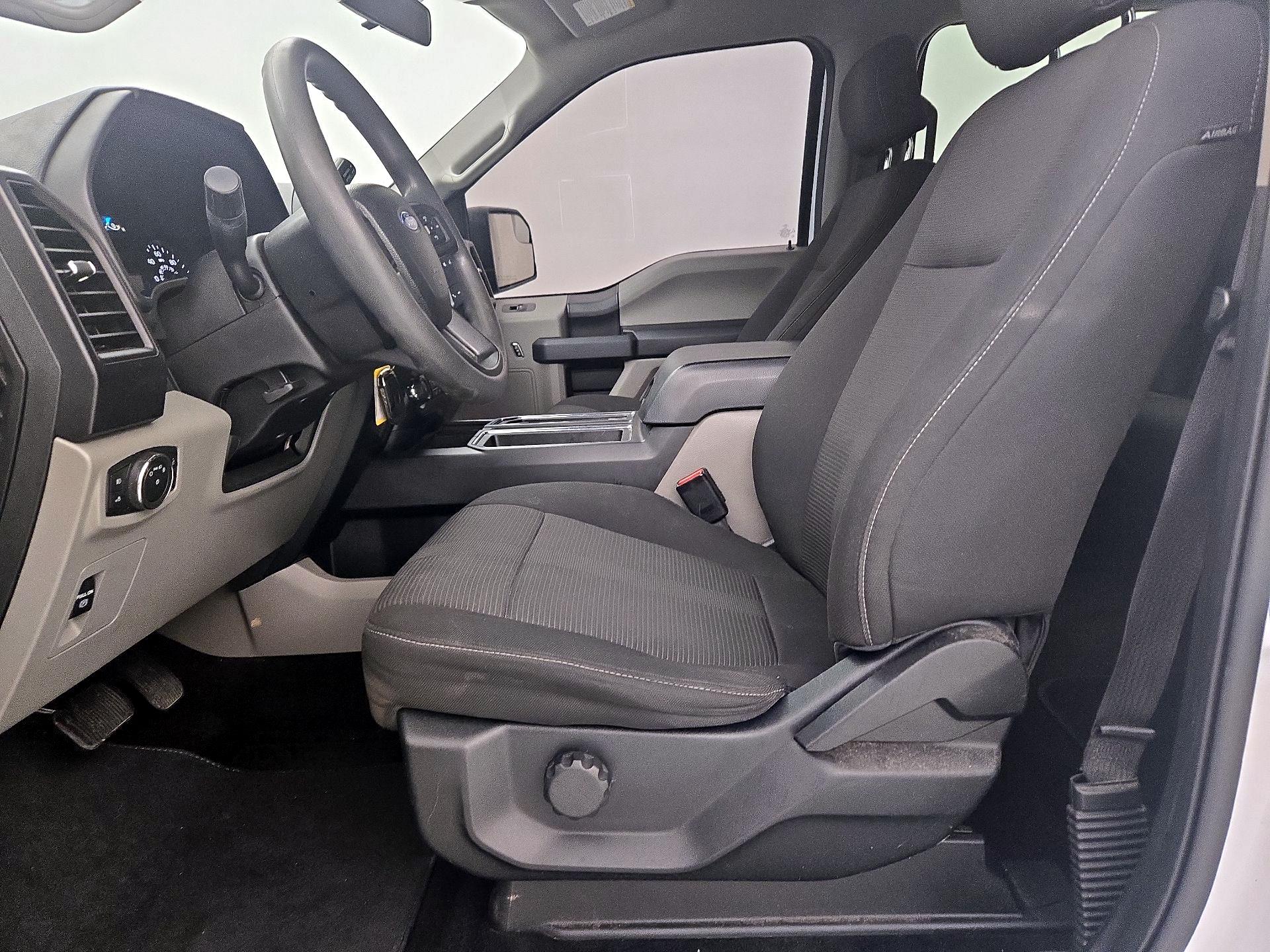 Thumbnail: 2017 Ford F-150 - 11