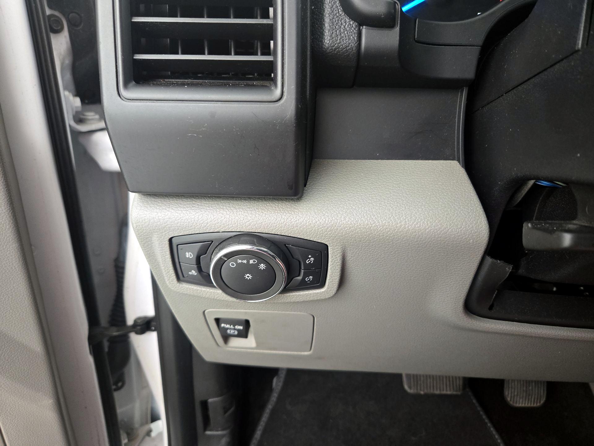 Thumbnail: 2017 Ford F-150 - 13