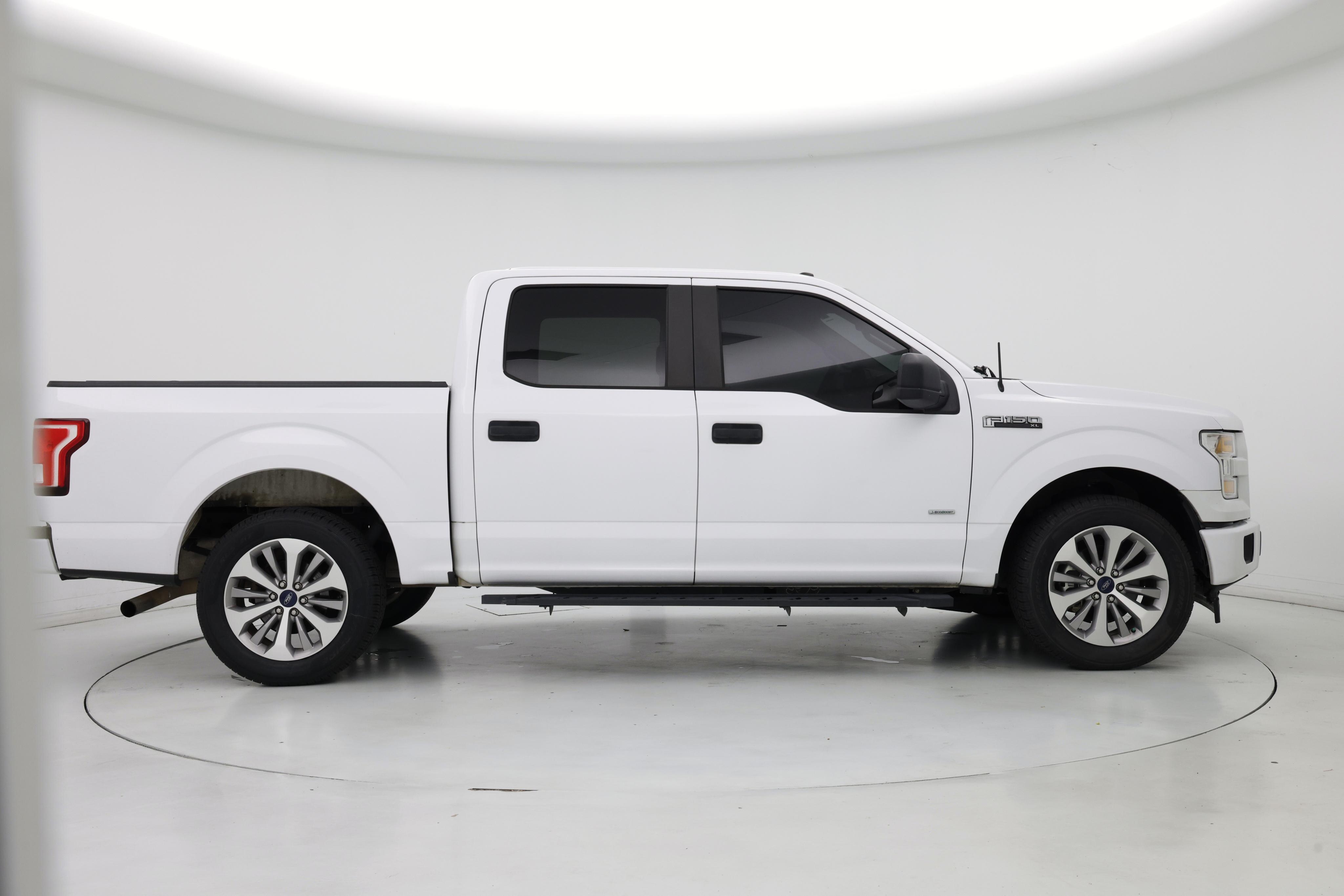 Thumbnail: 2017 Ford F-150 - 7