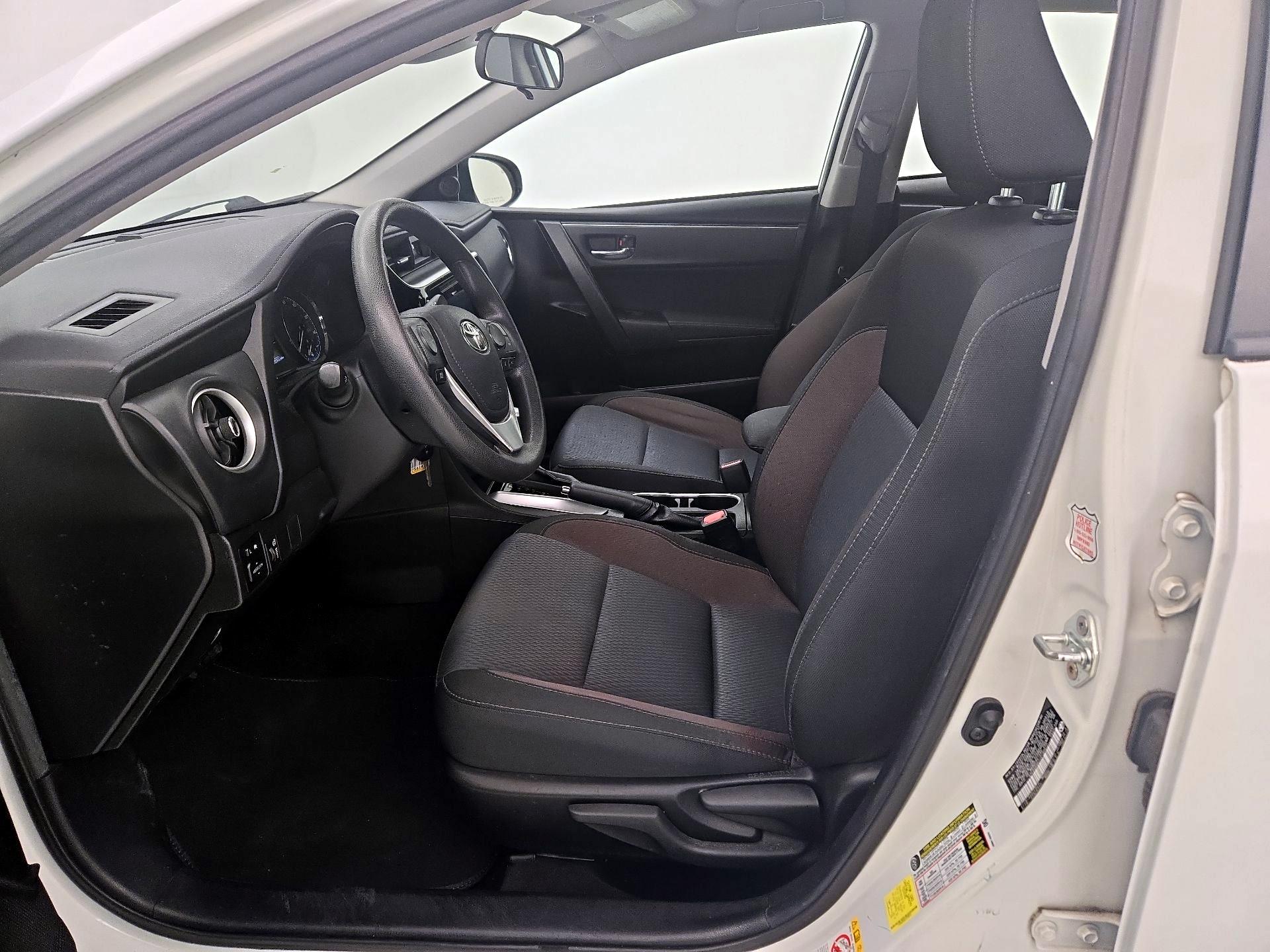 Thumbnail: 2018 Toyota Corolla - 11