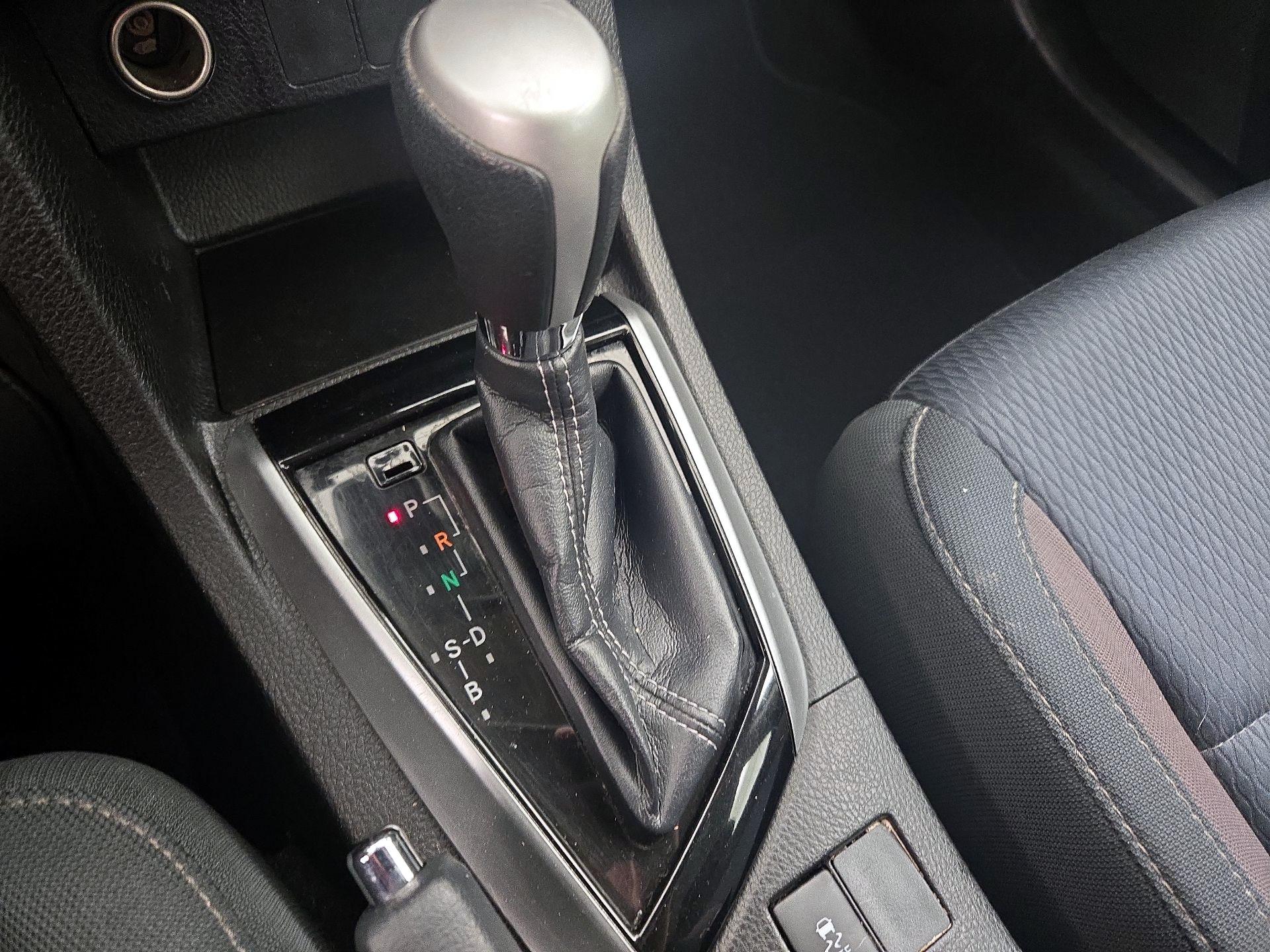 Thumbnail: 2018 Toyota Corolla - 17