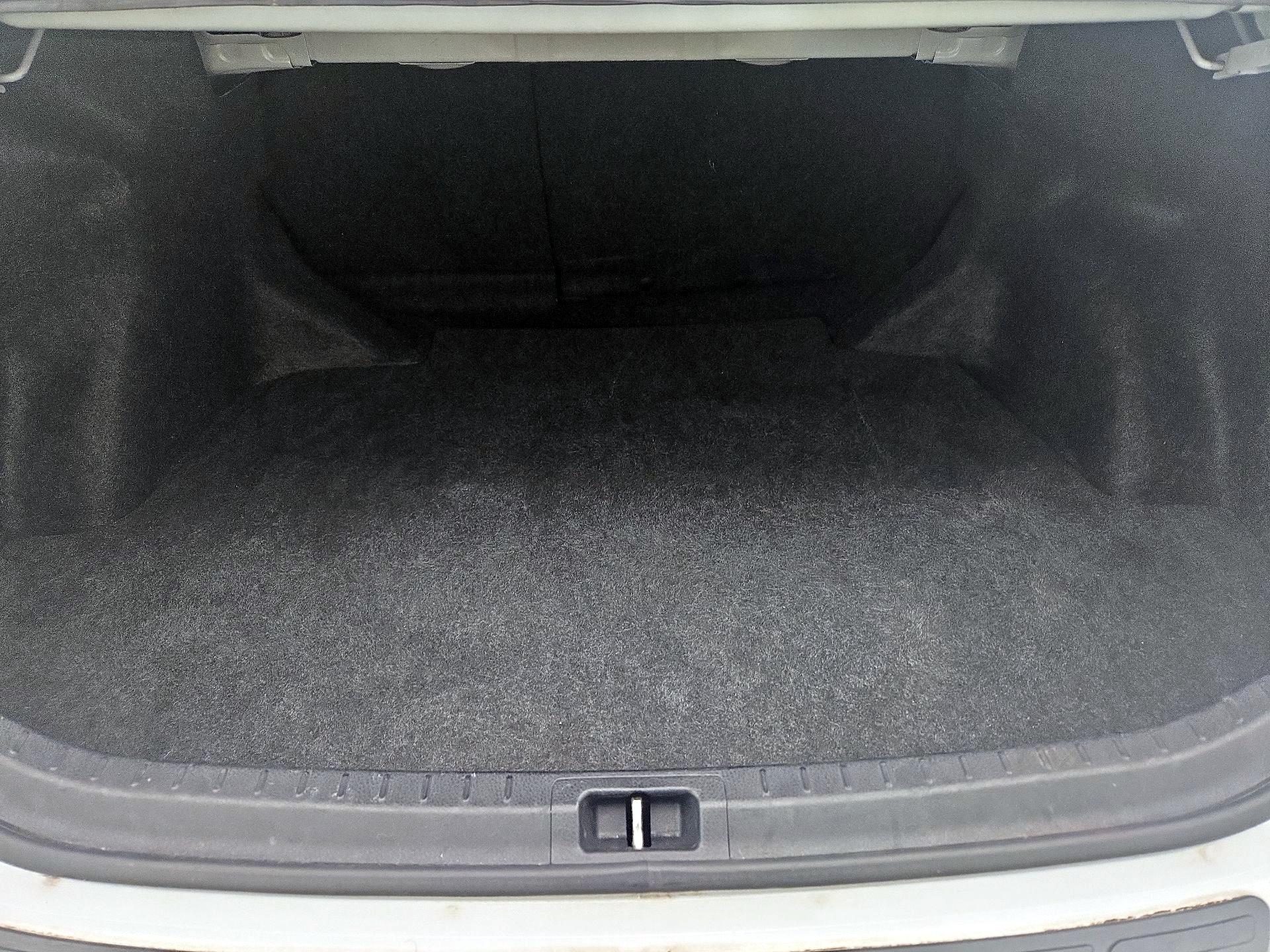 Thumbnail: 2018 Toyota Corolla - 20