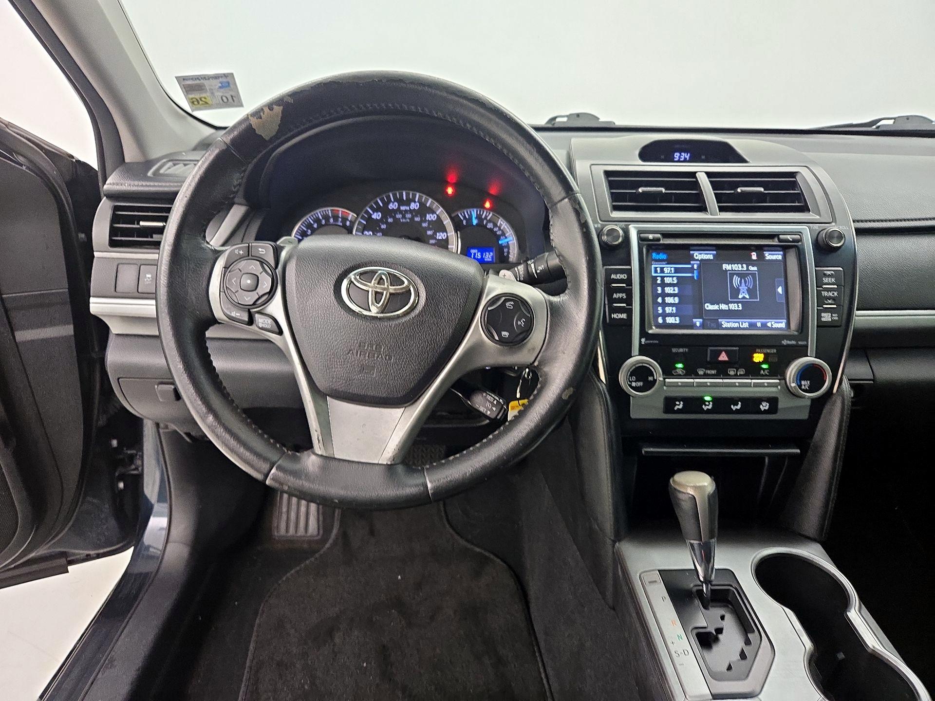 Thumbnail: 2014 Toyota Camry - 10