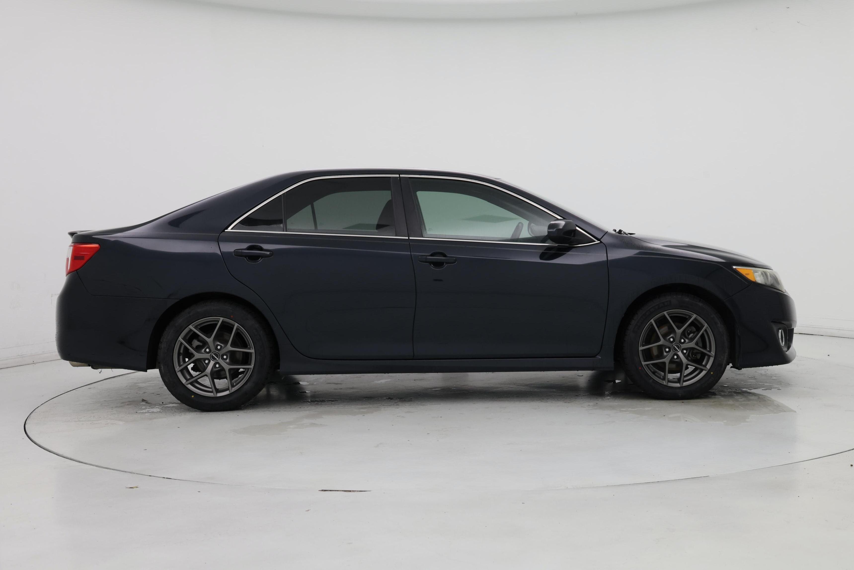 Thumbnail: 2014 Toyota Camry - 7