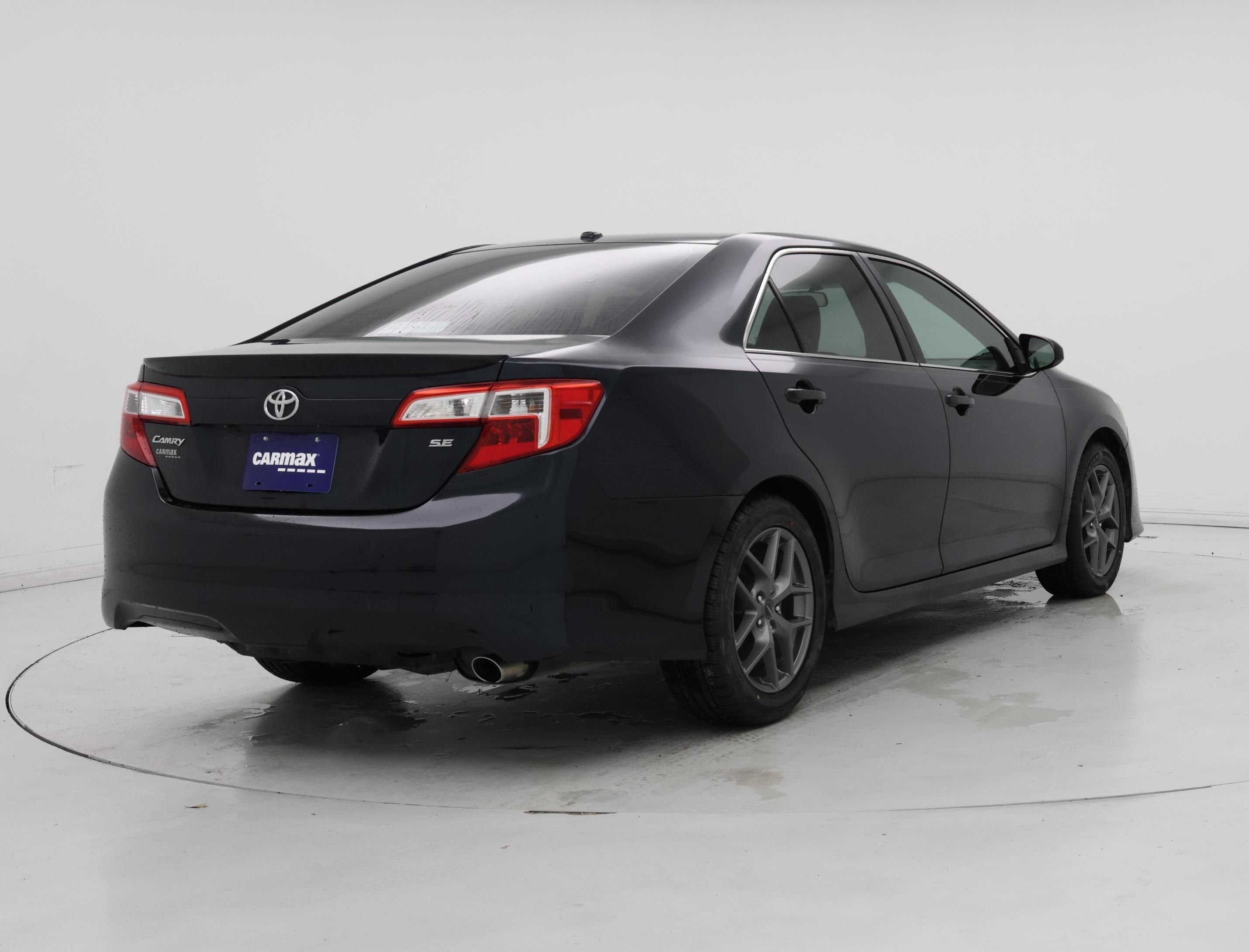 Thumbnail: 2014 Toyota Camry - 8