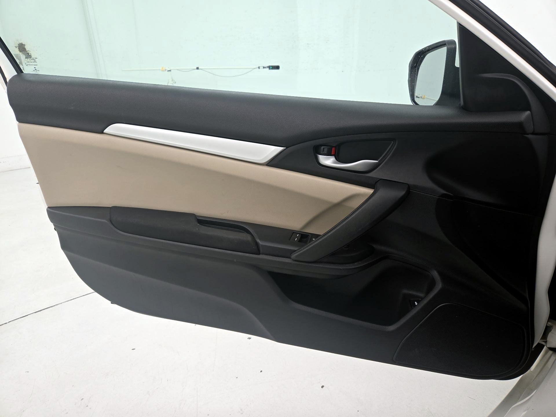 Thumbnail: 2018 Honda Civic - 12