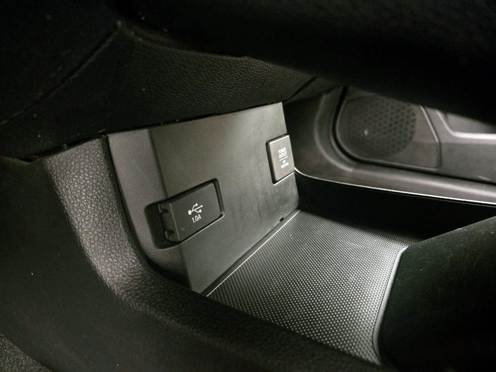 Thumbnail: 2018 Honda Civic - 18