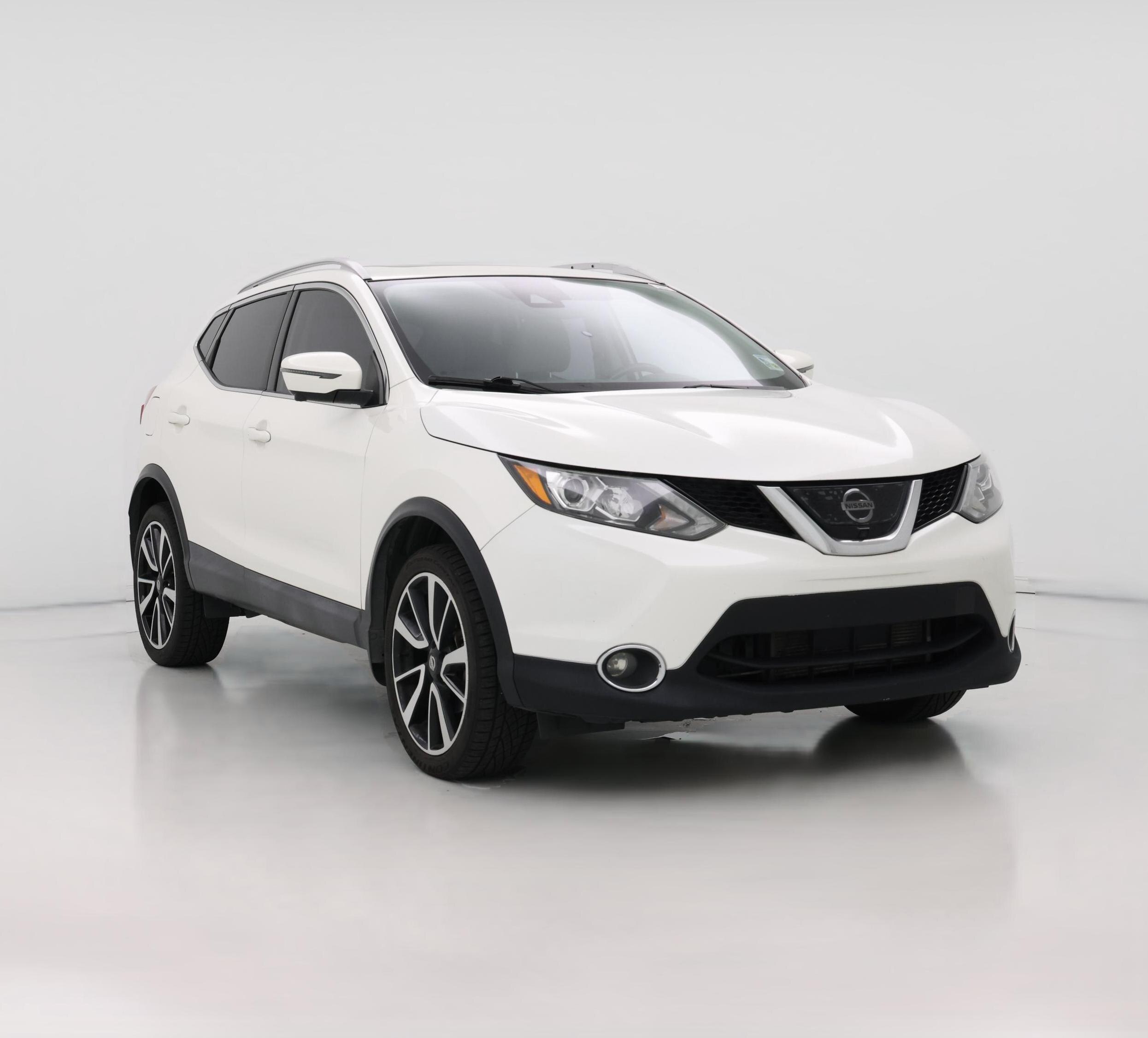 Thumbnail: 2017 Nissan Rogue Sport - 1