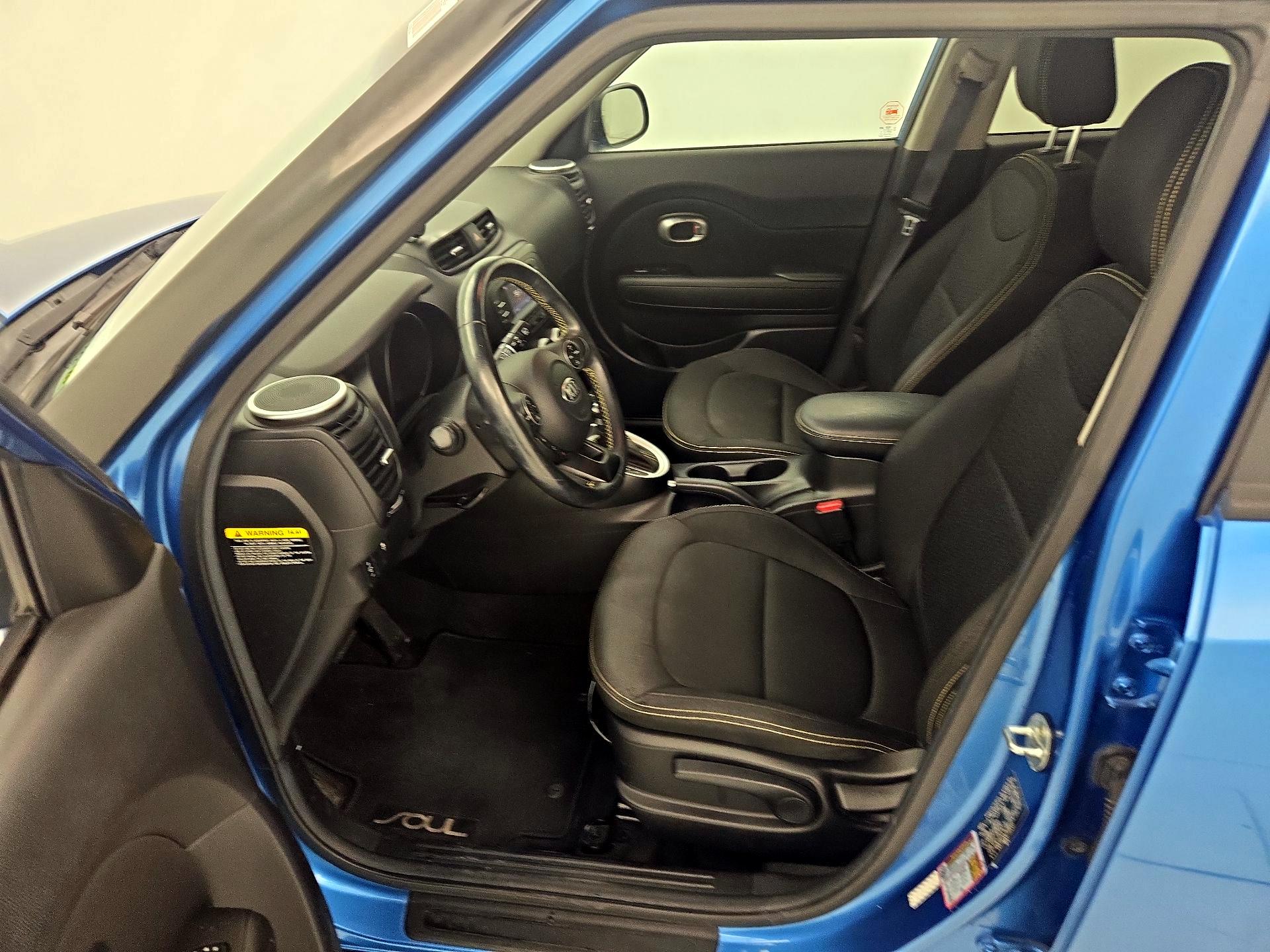Thumbnail: 2016 Kia Soul - 11