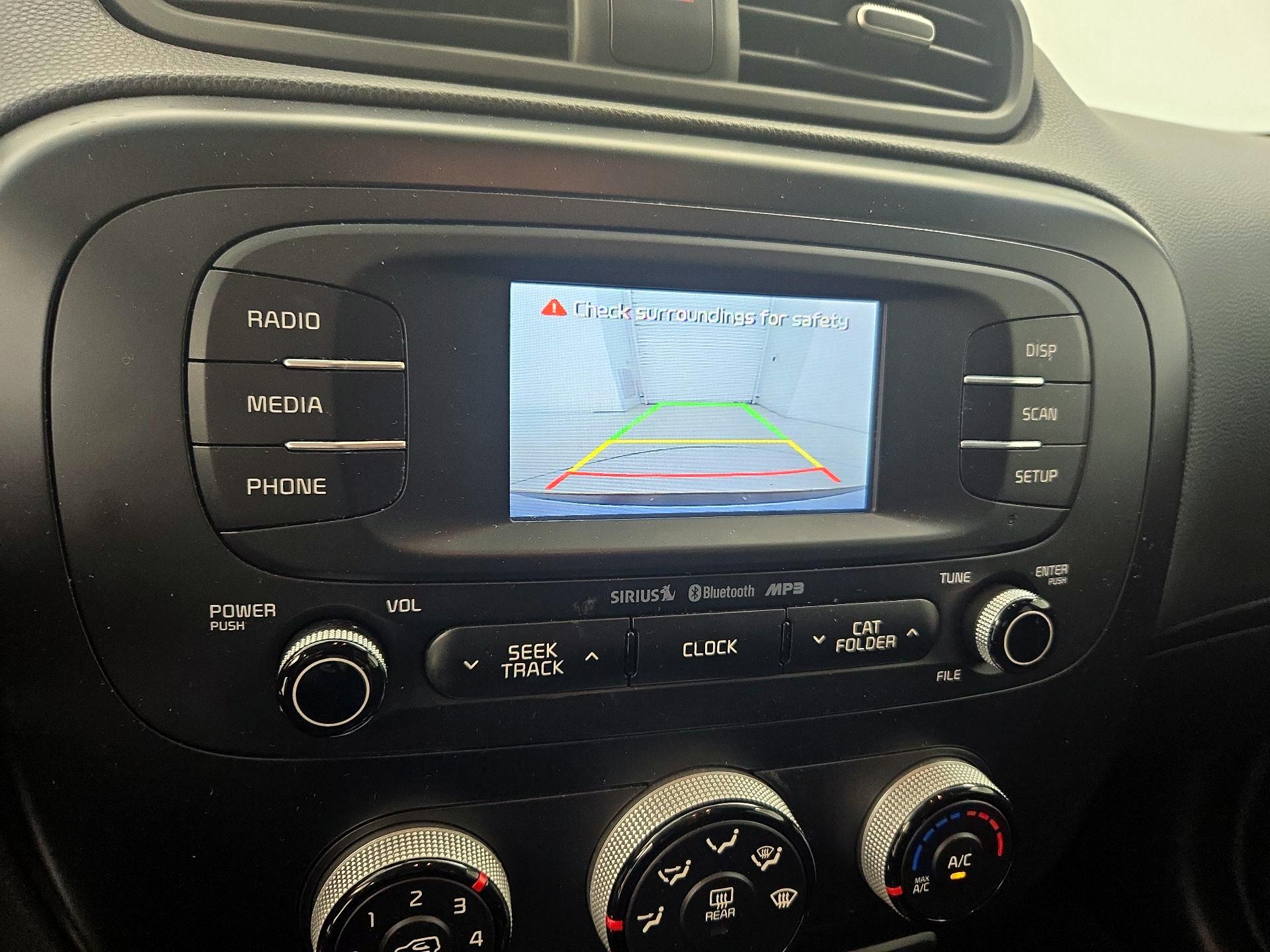 Thumbnail: 2016 Kia Soul - 14