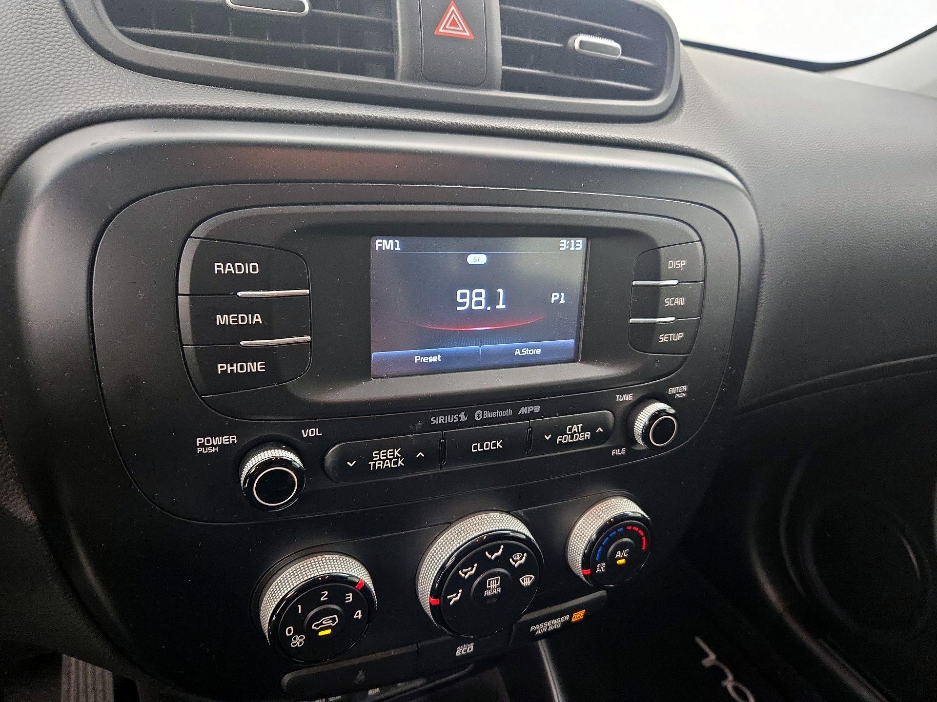 Thumbnail: 2016 Kia Soul - 15