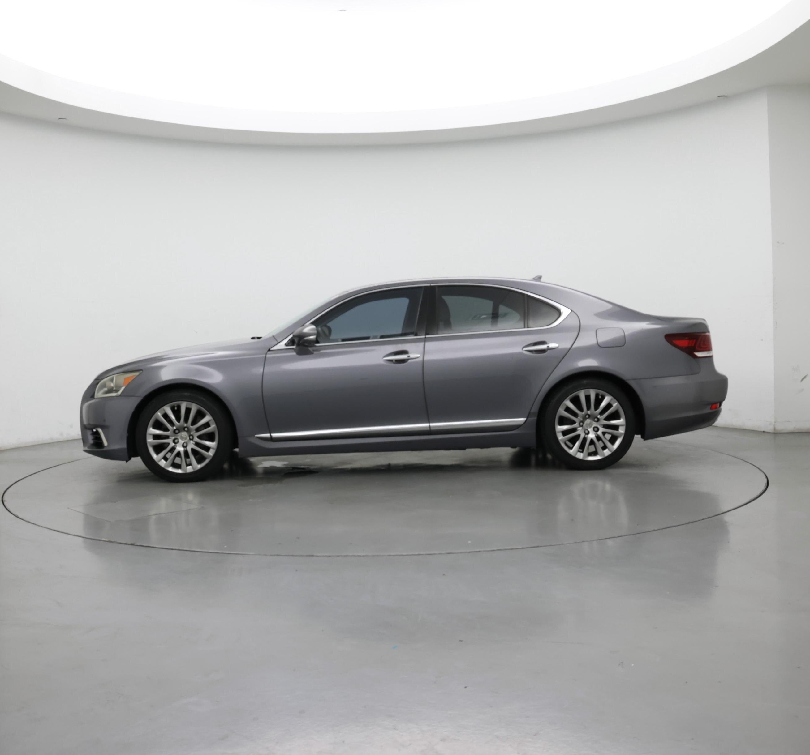 Thumbnail: 2013 Lexus LS - 3