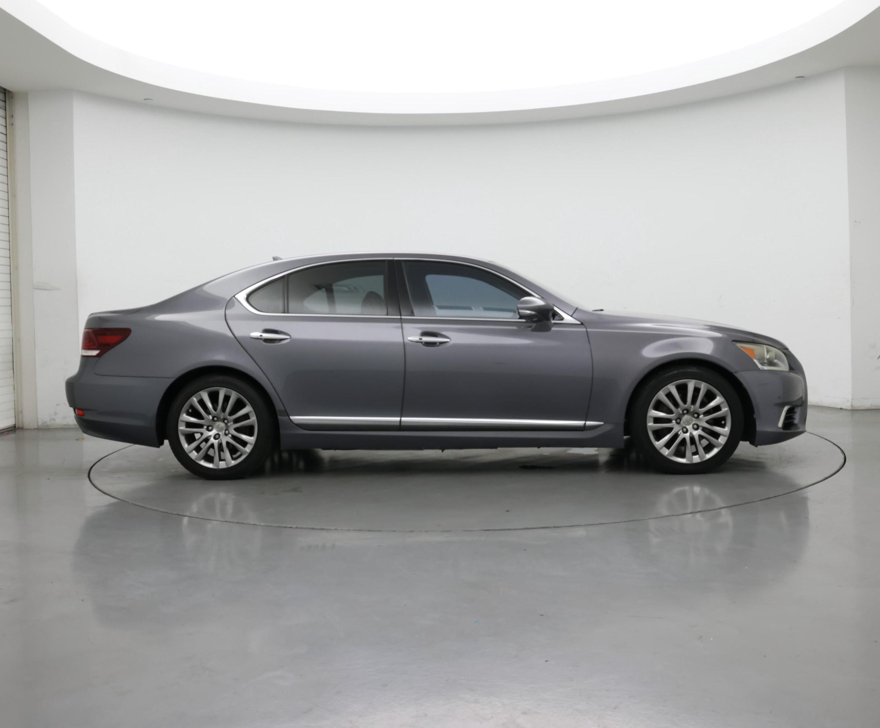 Thumbnail: 2013 Lexus LS - 7