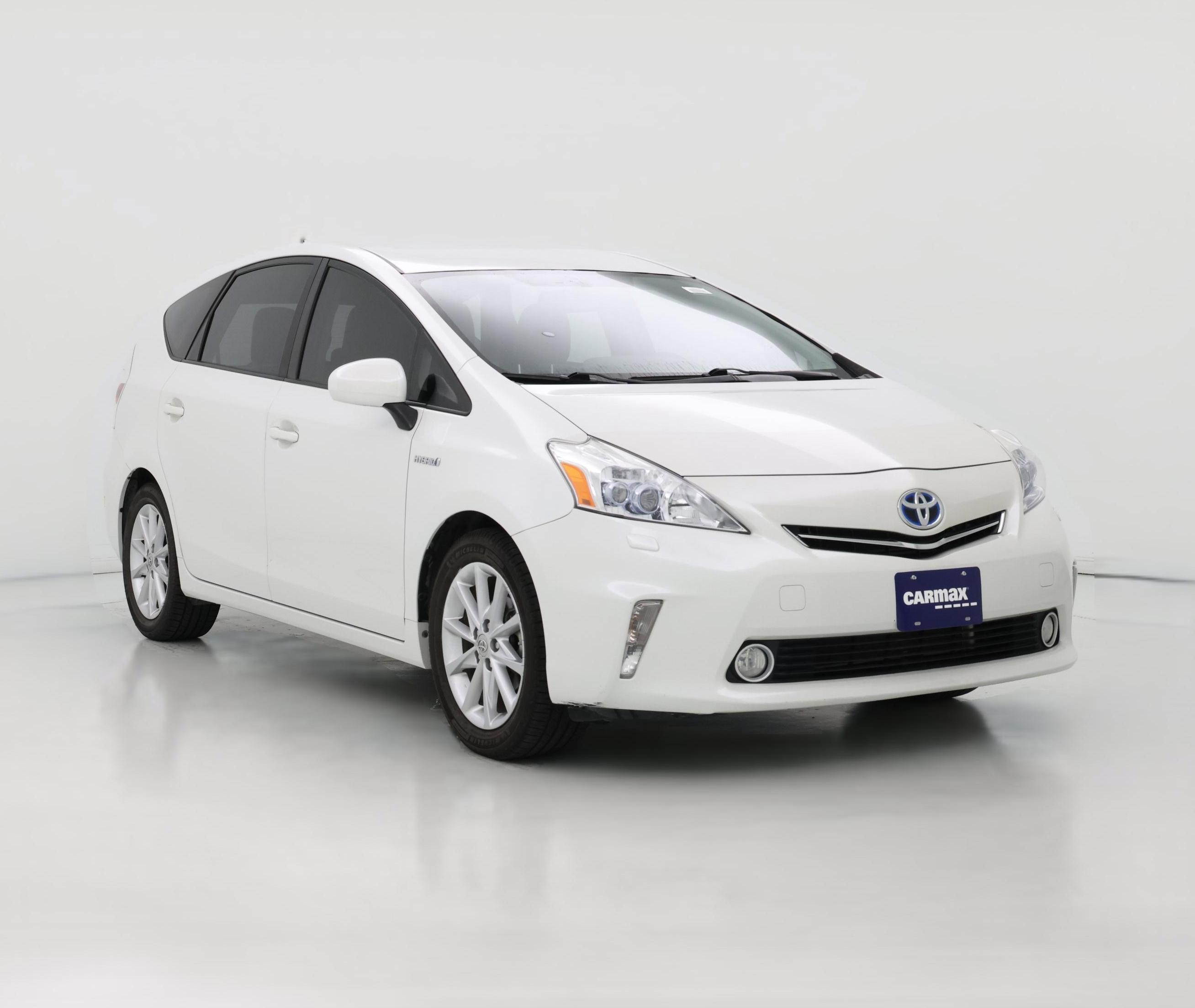 Thumbnail: 2013 Toyota Prius v - 1