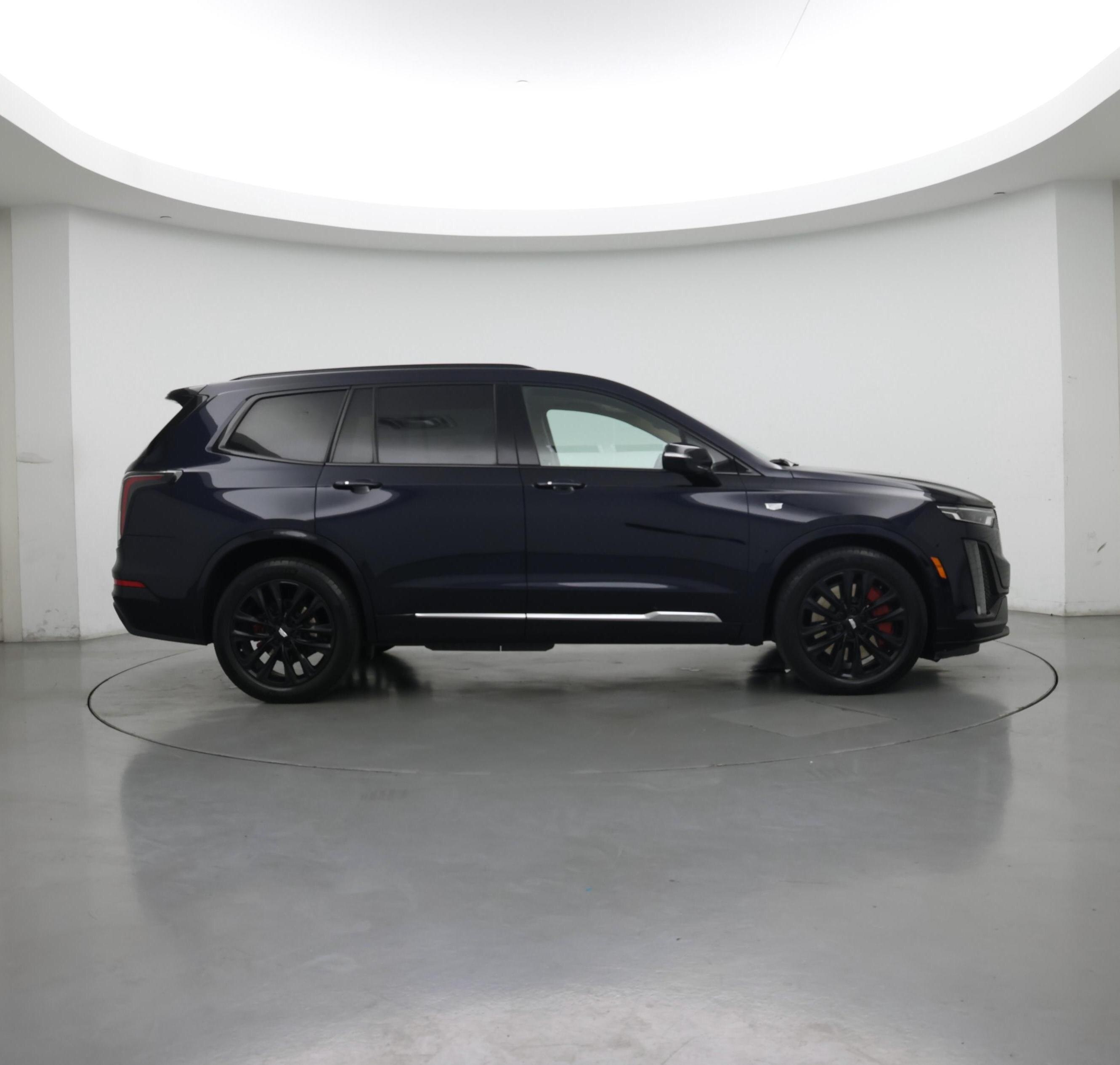Thumbnail: 2022 Cadillac XT6 - 7