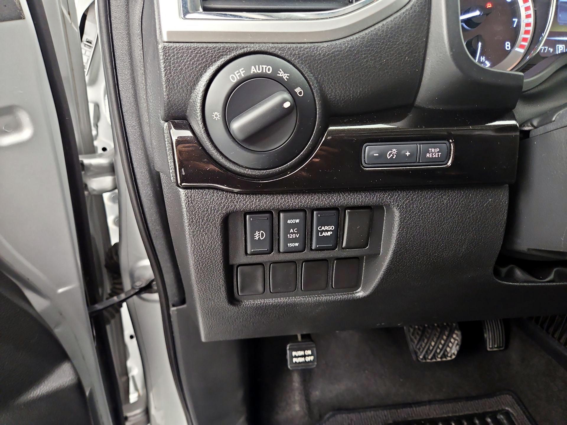 Thumbnail: 2017 Nissan Titan - 13