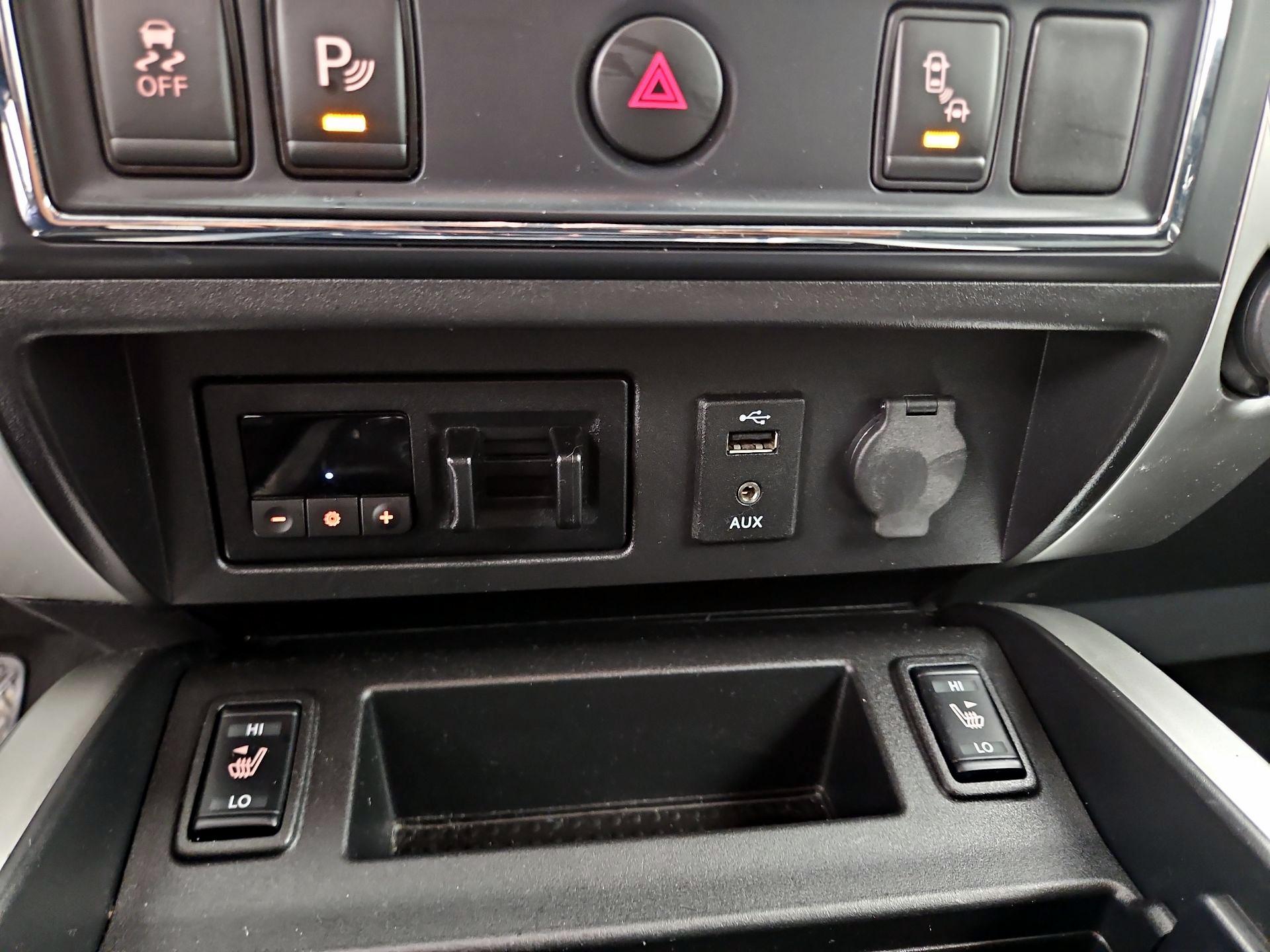 Thumbnail: 2017 Nissan Titan - 19