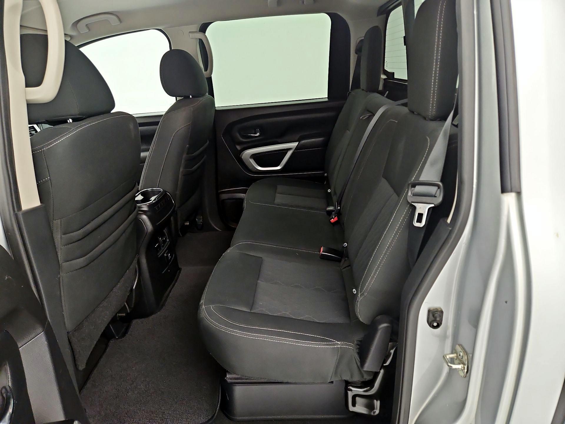 Thumbnail: 2017 Nissan Titan - 20