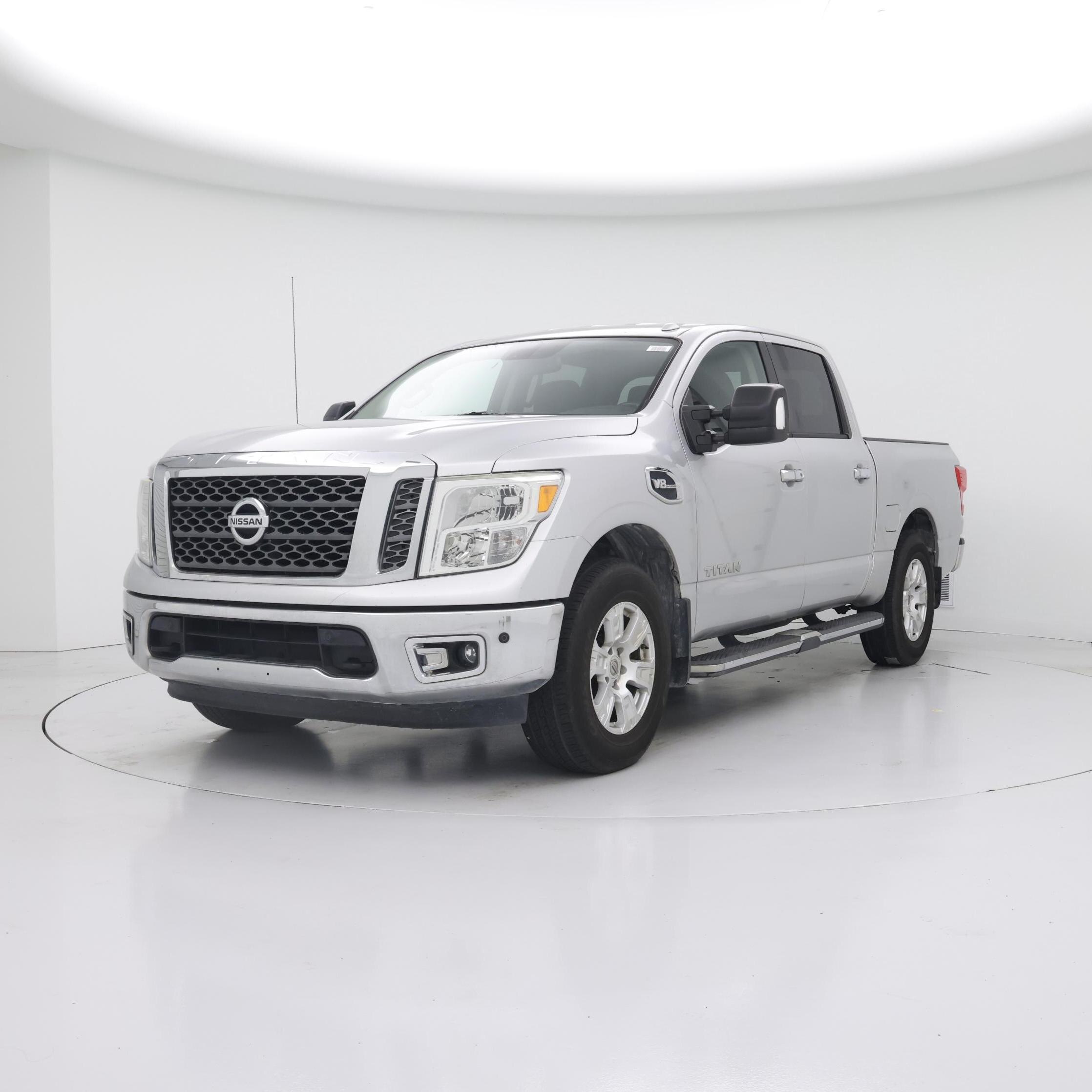 Thumbnail: 2017 Nissan Titan - 4
