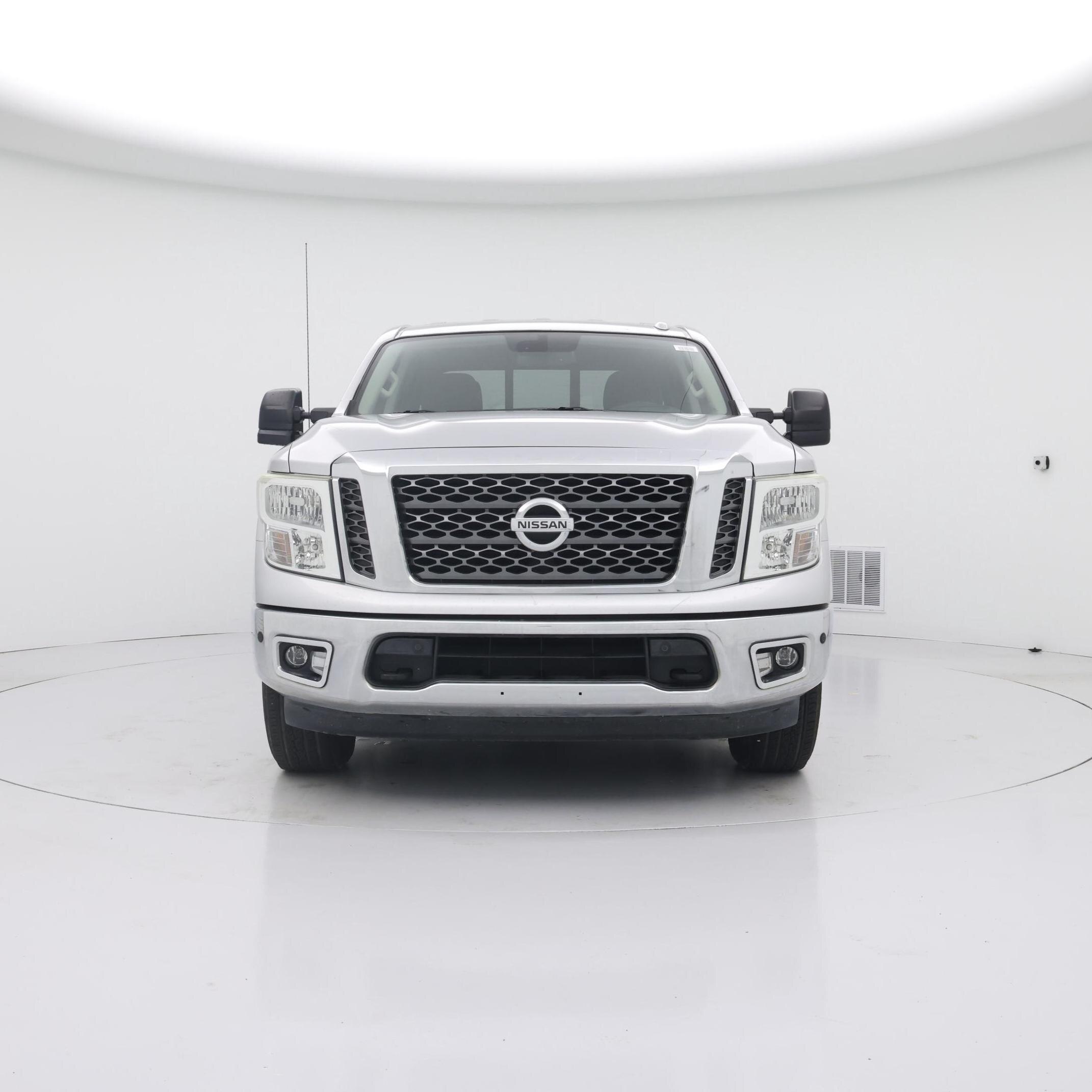 Thumbnail: 2017 Nissan Titan - 5