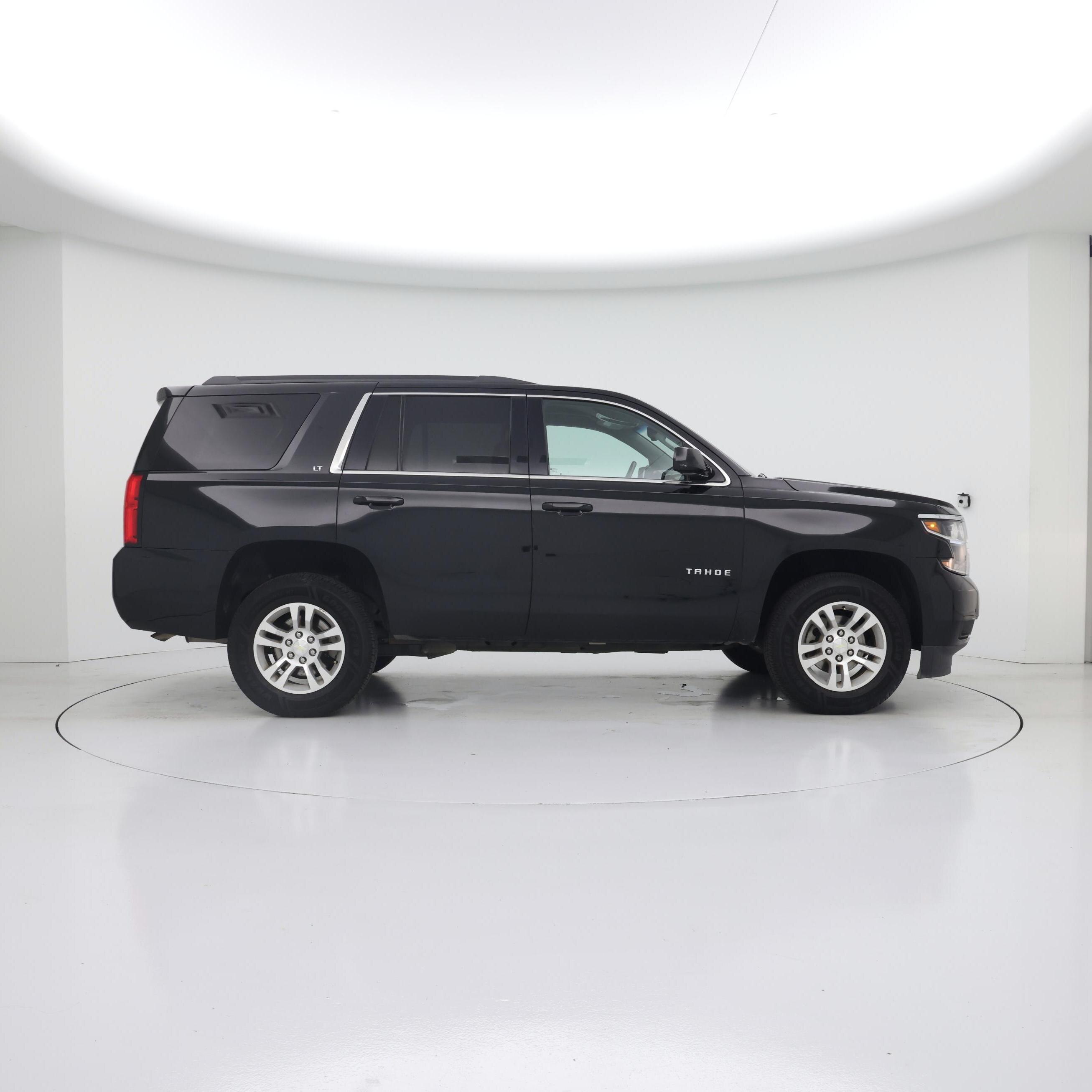 Thumbnail: 2017 Chevrolet Tahoe - 7
