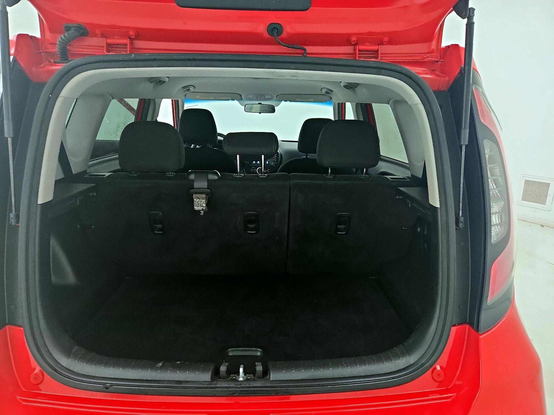 Thumbnail: 2019 Kia Soul - 20