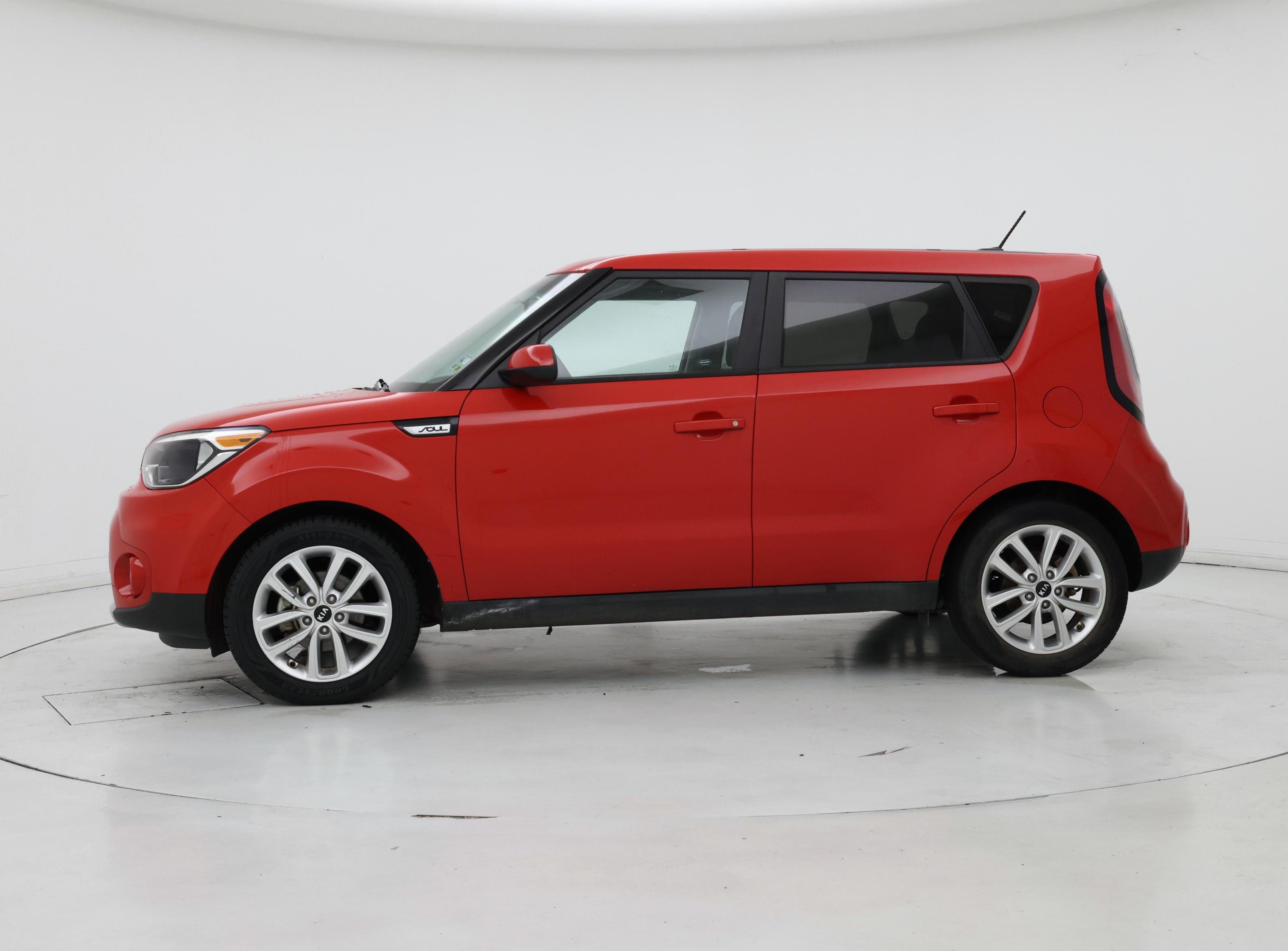 Thumbnail: 2019 Kia Soul - 3