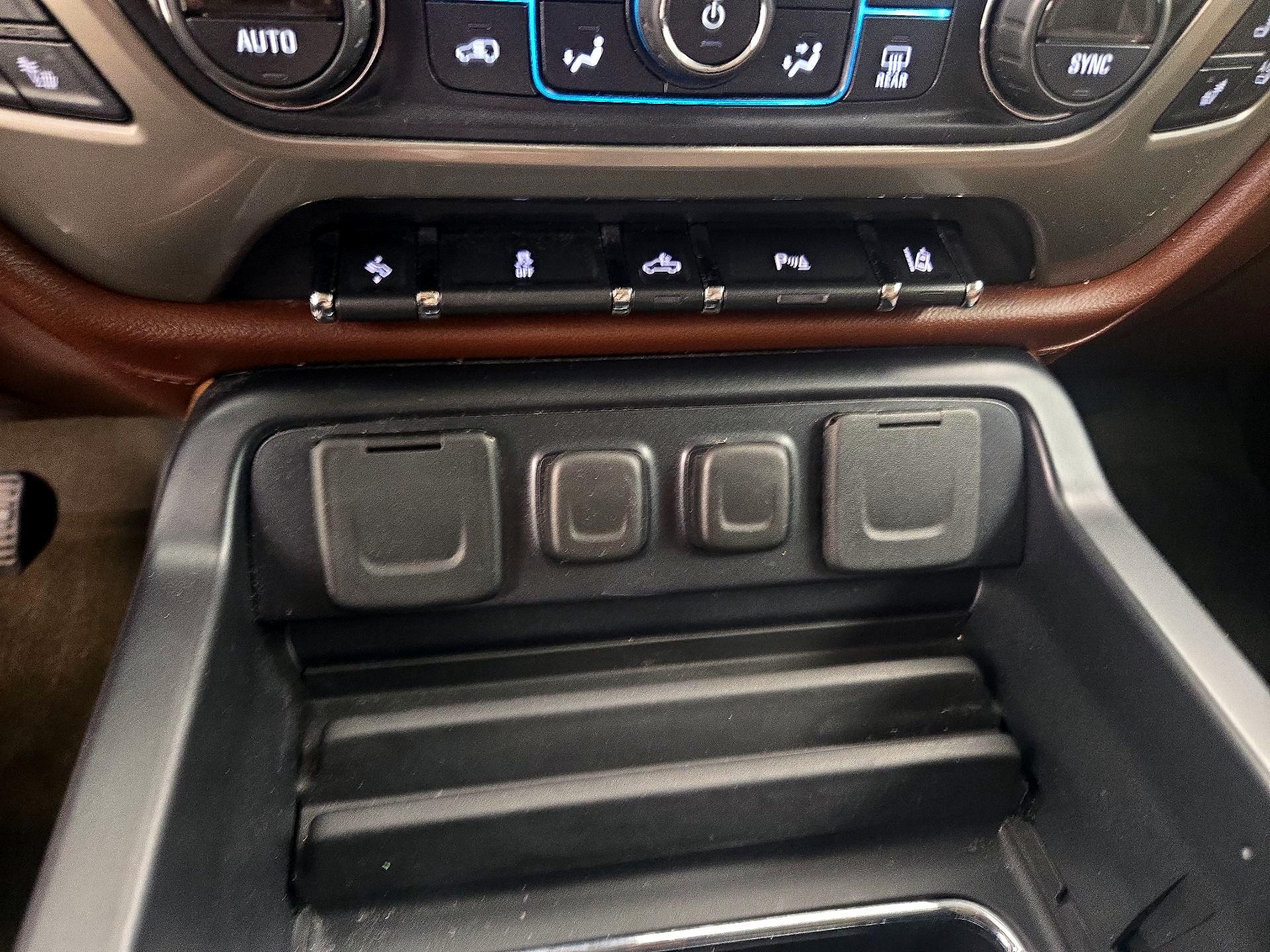 Thumbnail: 2015 Chevrolet Silverado 1500 - 18