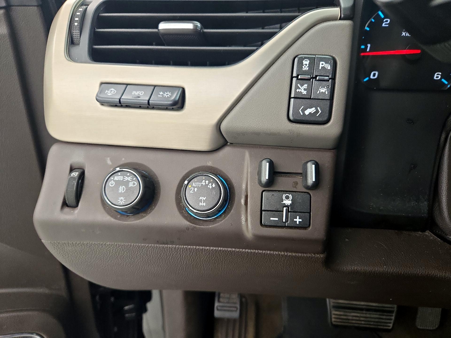 Thumbnail: 2018 GMC Yukon XL - 13